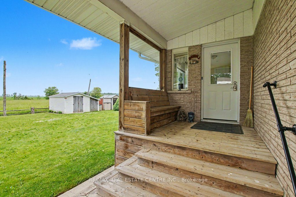 51 Schade Street Property Photo 39