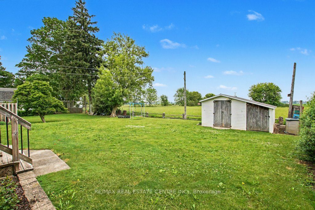 51 Schade Street Property Photo 43