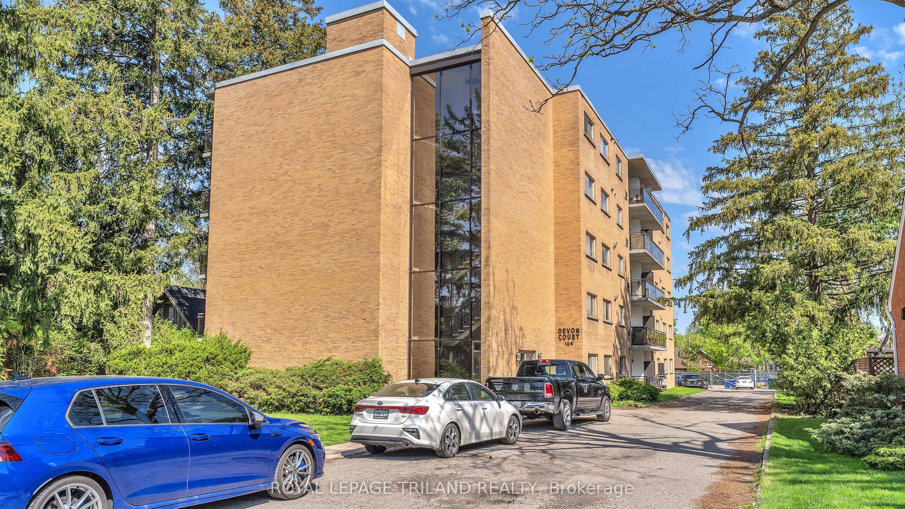 104 Devonshire Avenue 305 Property Photo 1