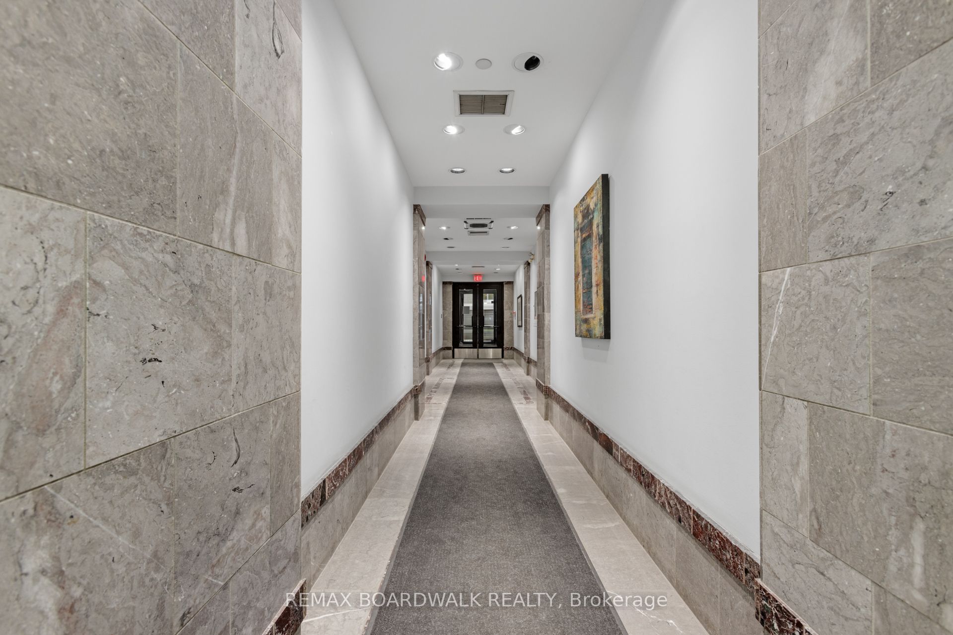 102 Bank Street Property Photo 5