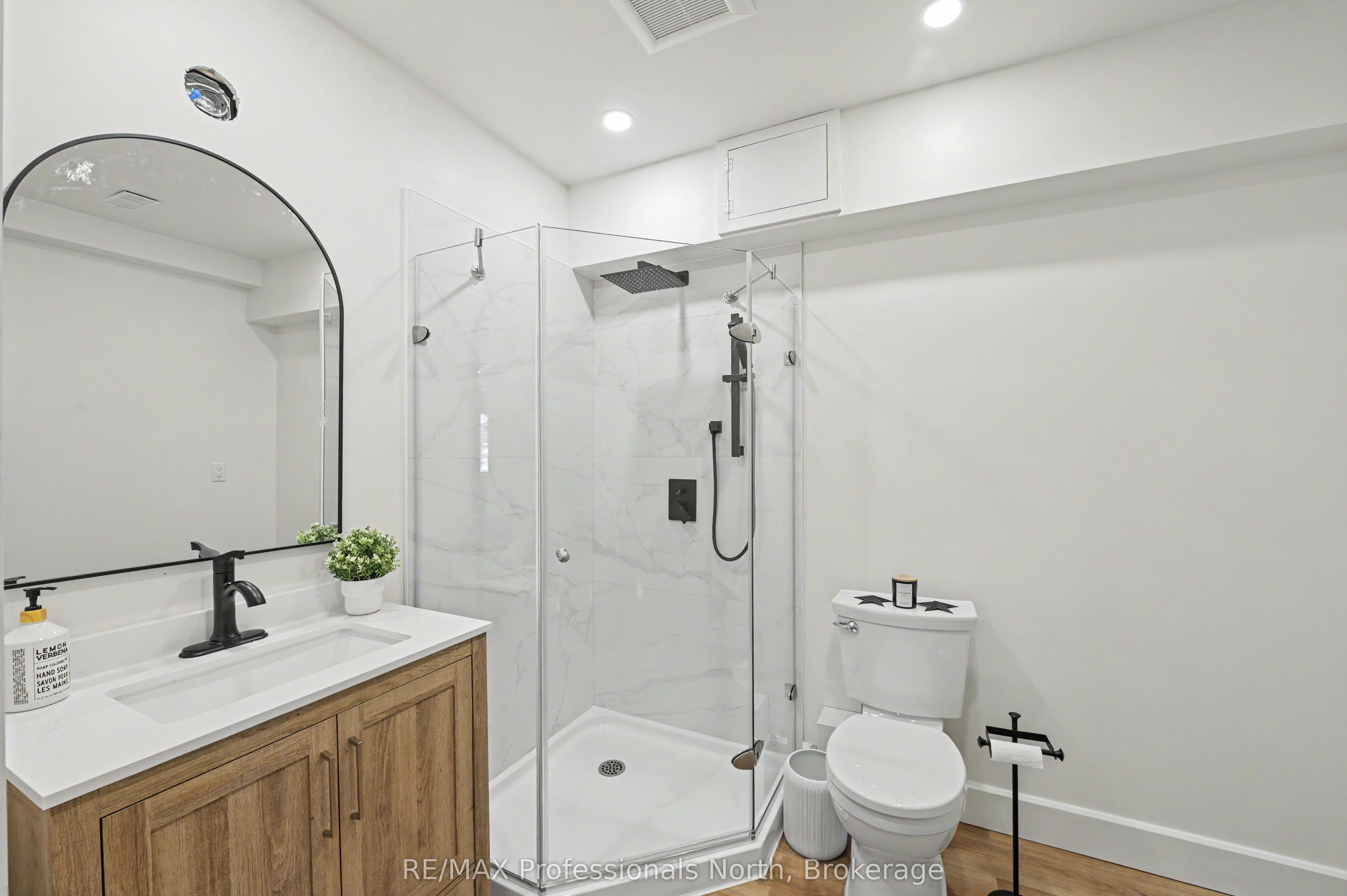 1015 Bluestone Lane Property Photo 41