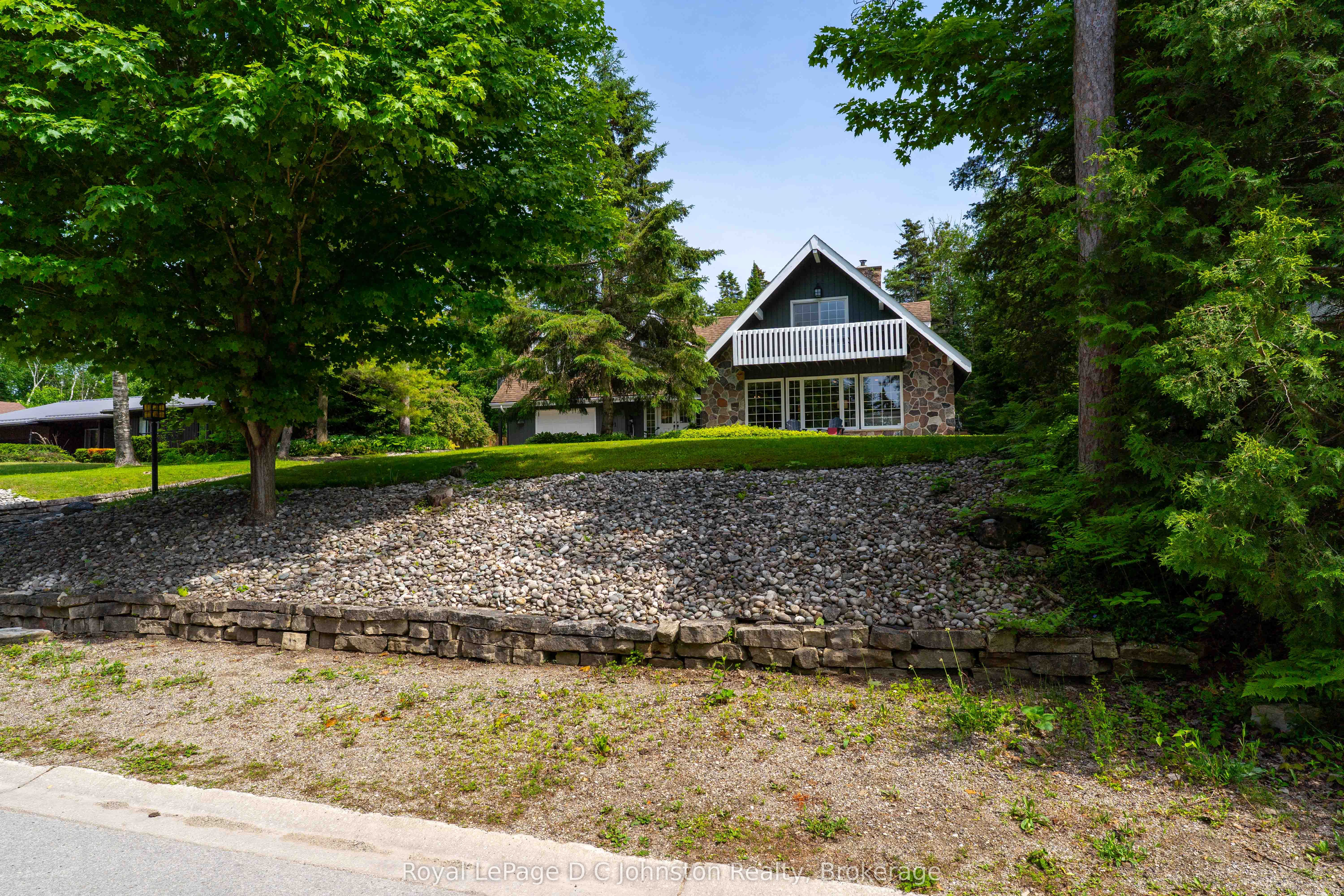 471 Eckford Avenue Property Photo 9