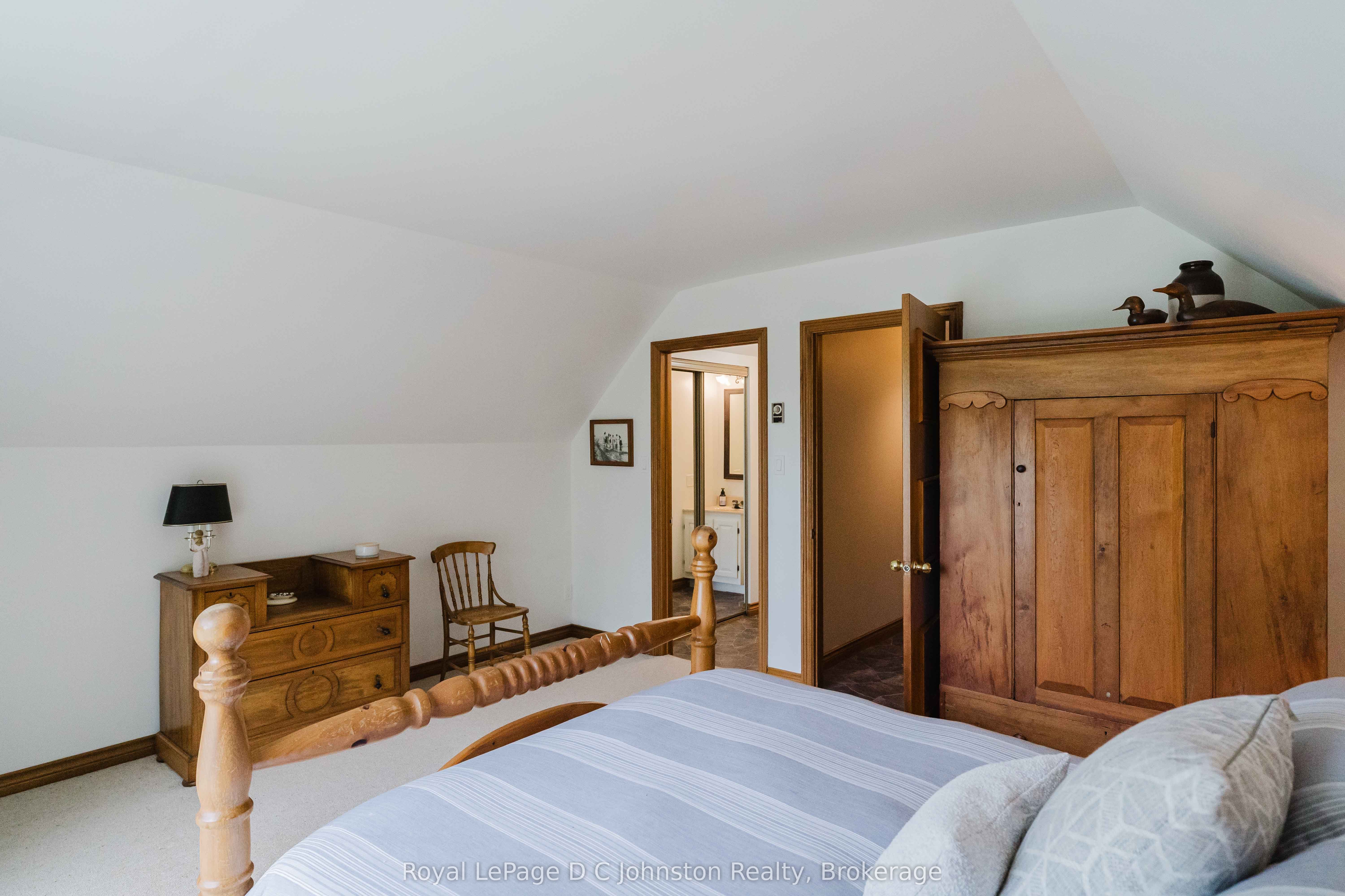 471 Eckford Avenue Property Photo 32