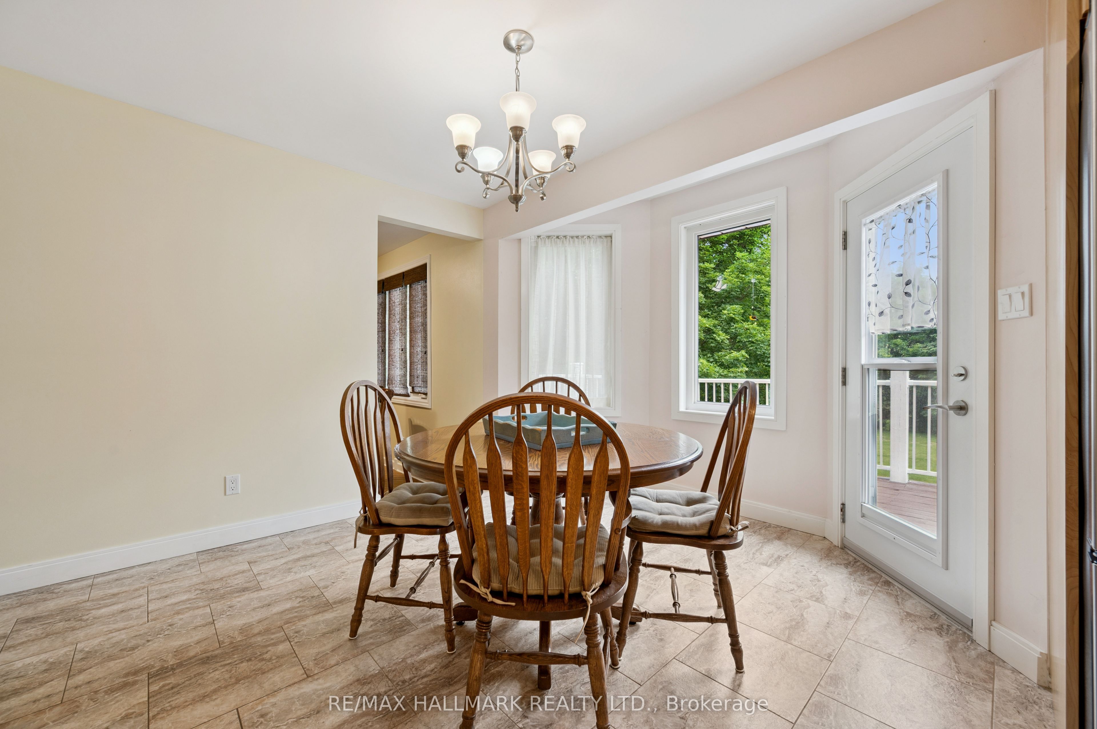 47 Dundee Avenue Property Photo 13