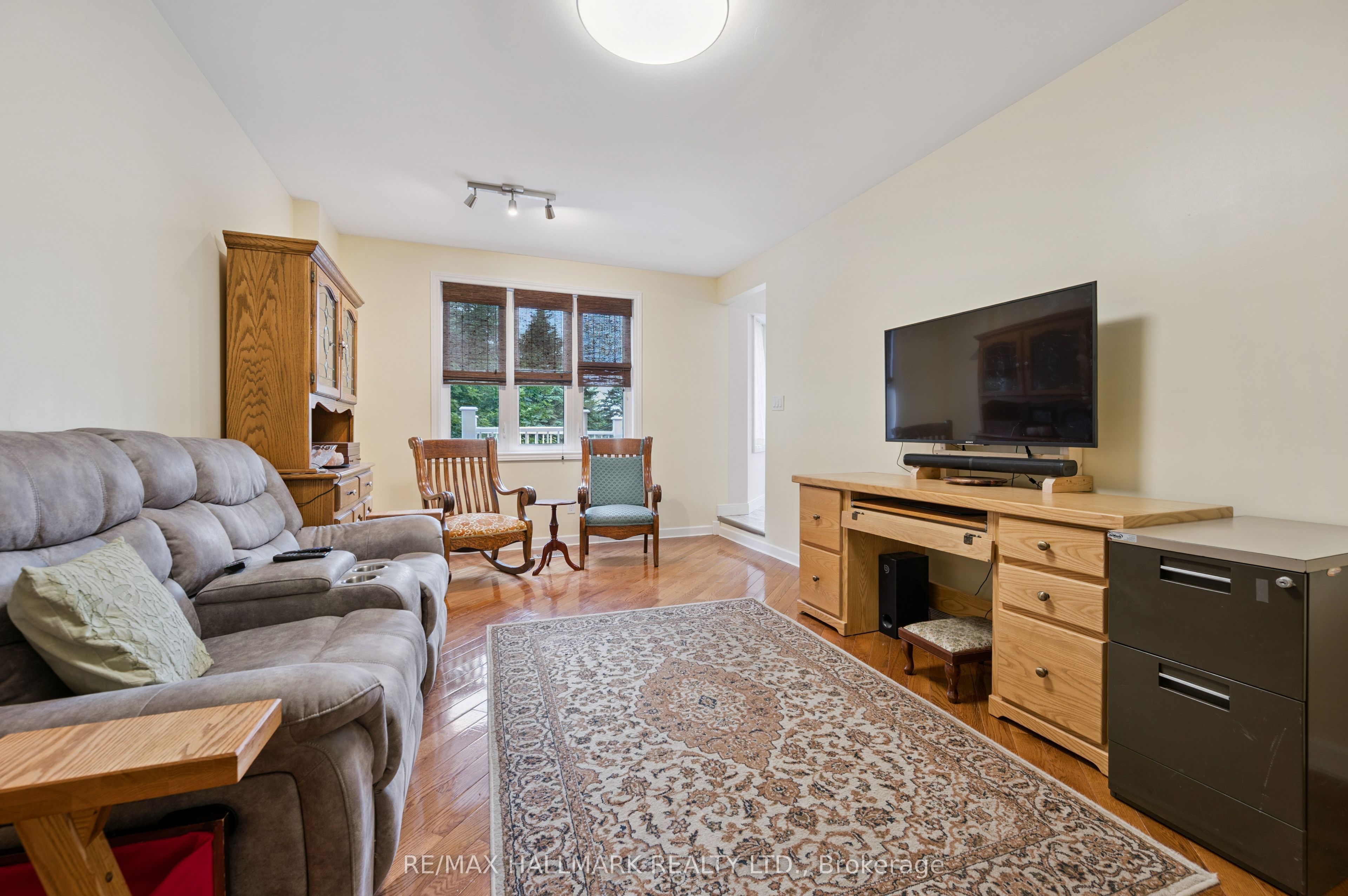 47 Dundee Avenue Property Photo 17