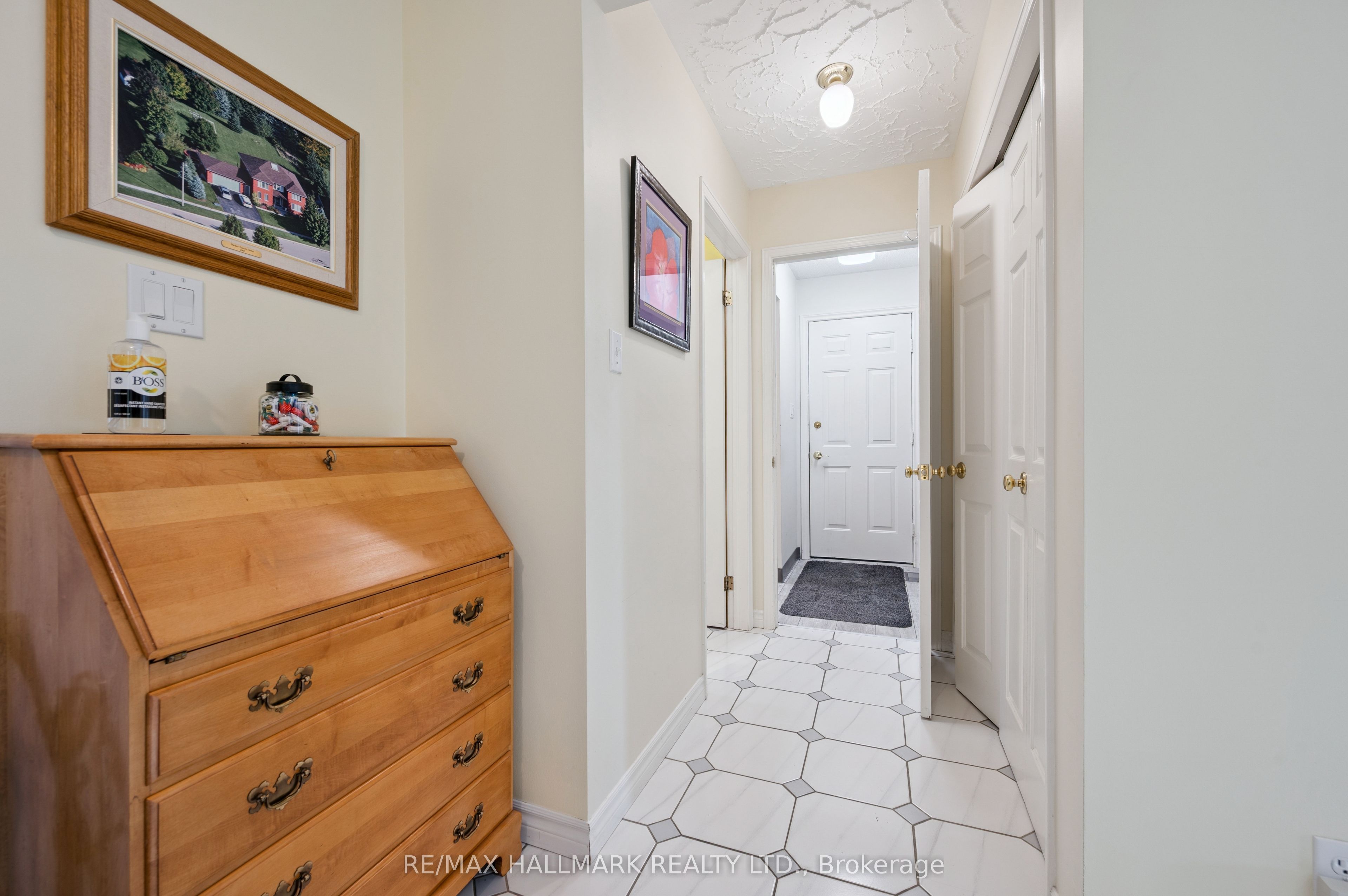 47 Dundee Avenue Property Photo 18