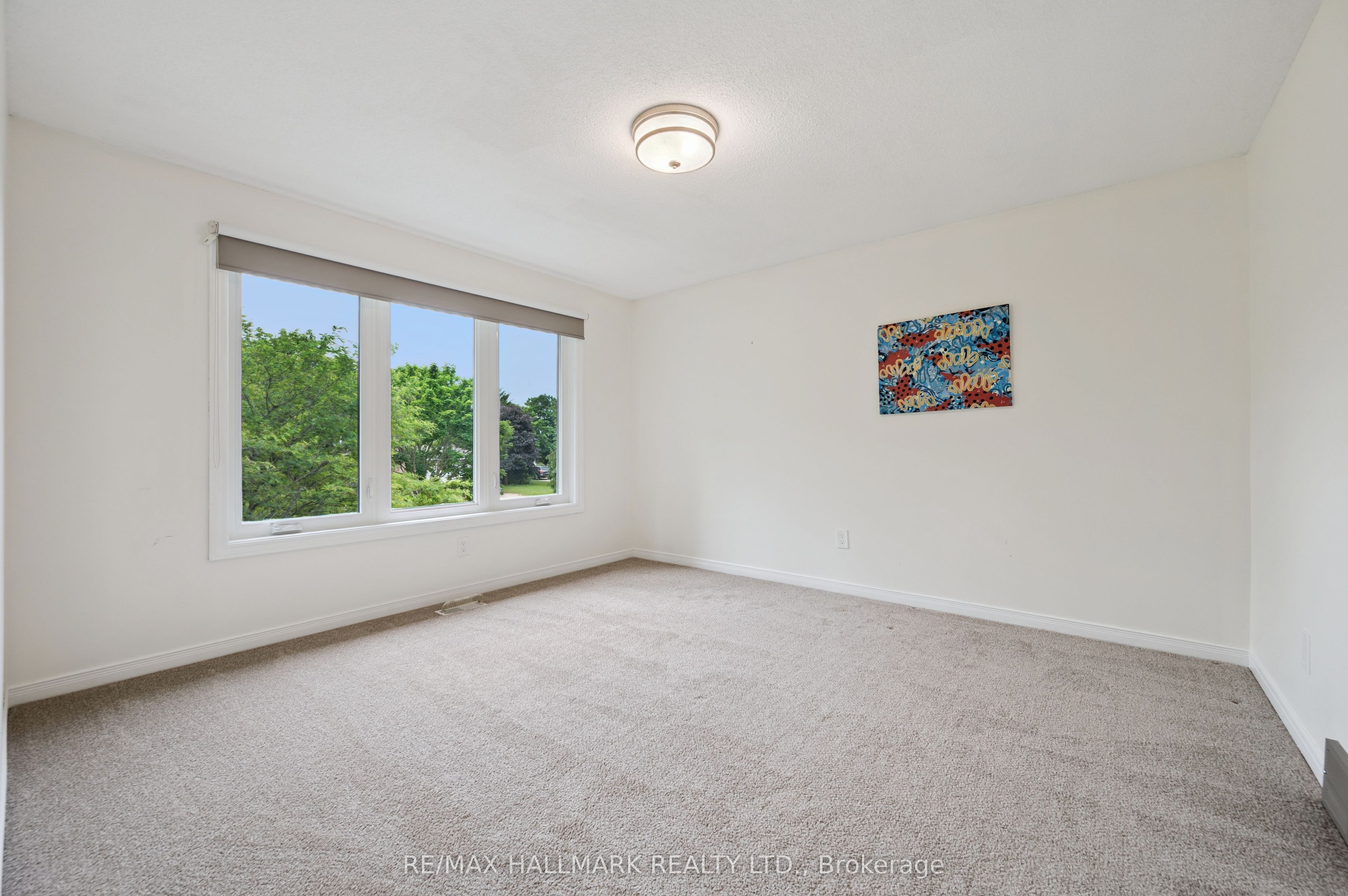 47 Dundee Avenue Property Photo 25