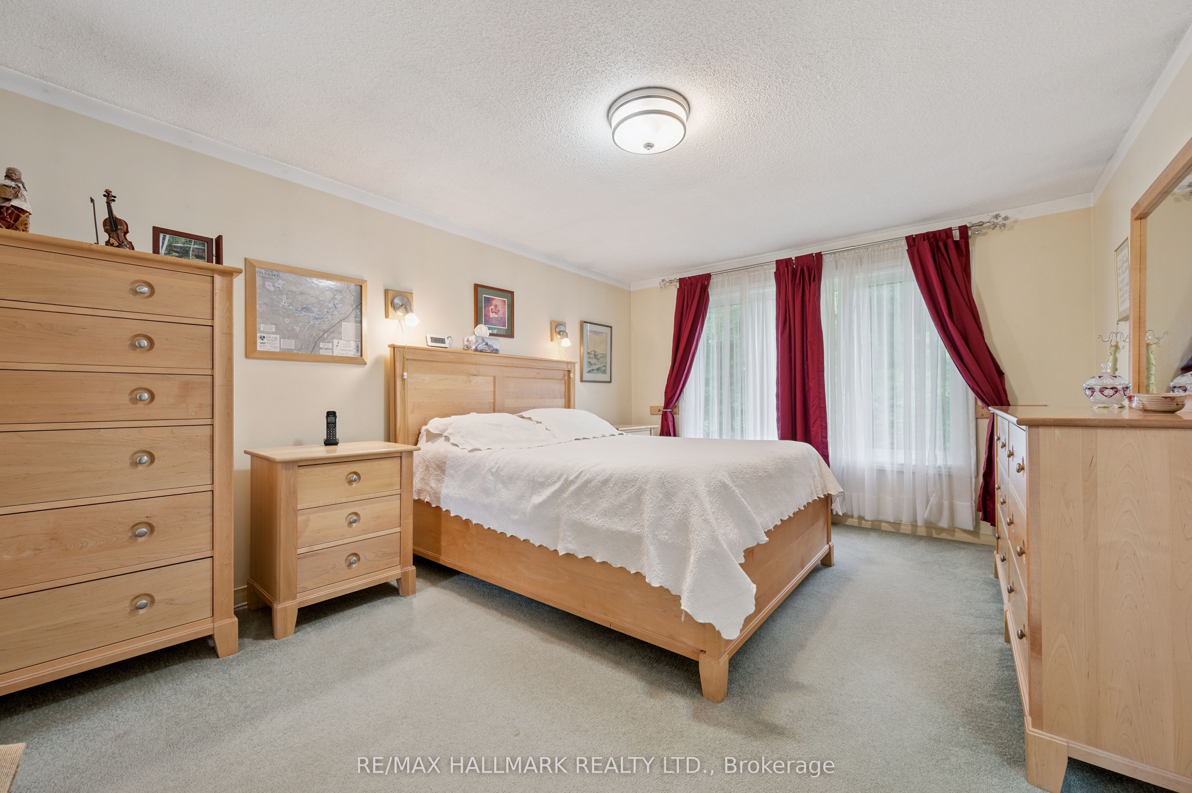47 Dundee Avenue Property Photo 27