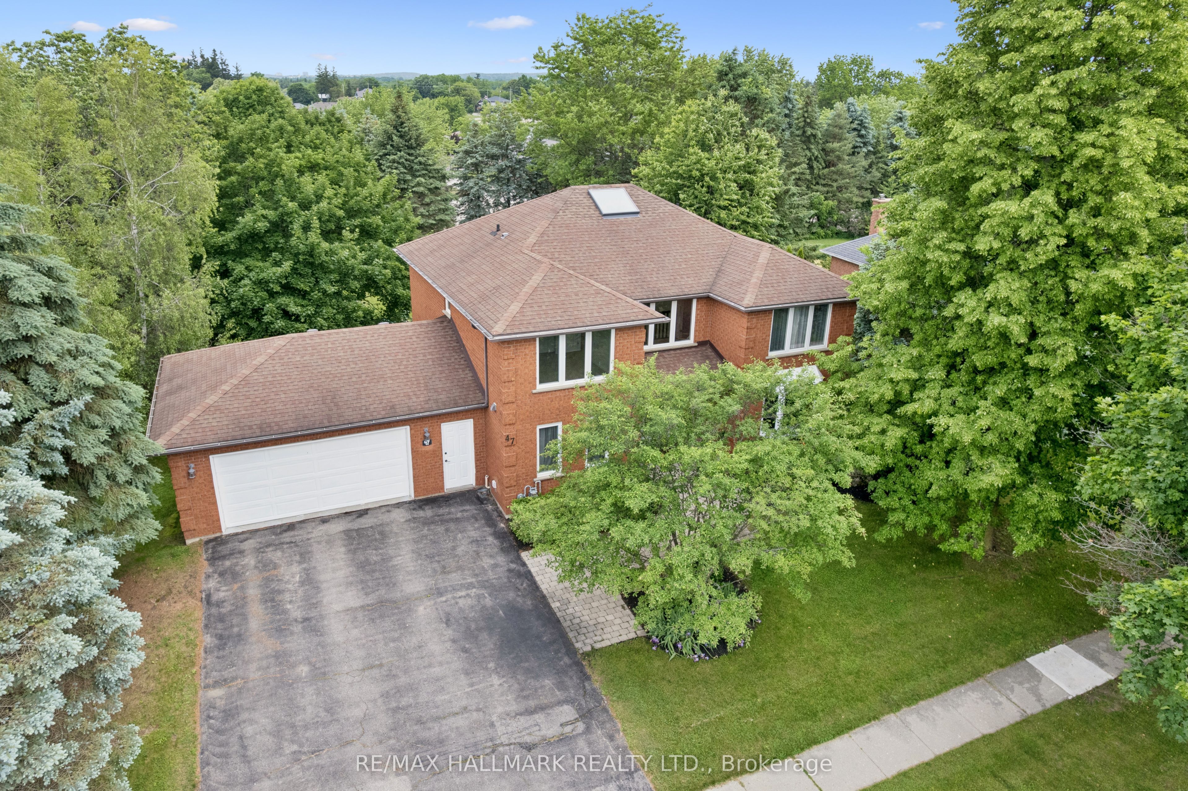 47 Dundee Avenue Property Photo 44
