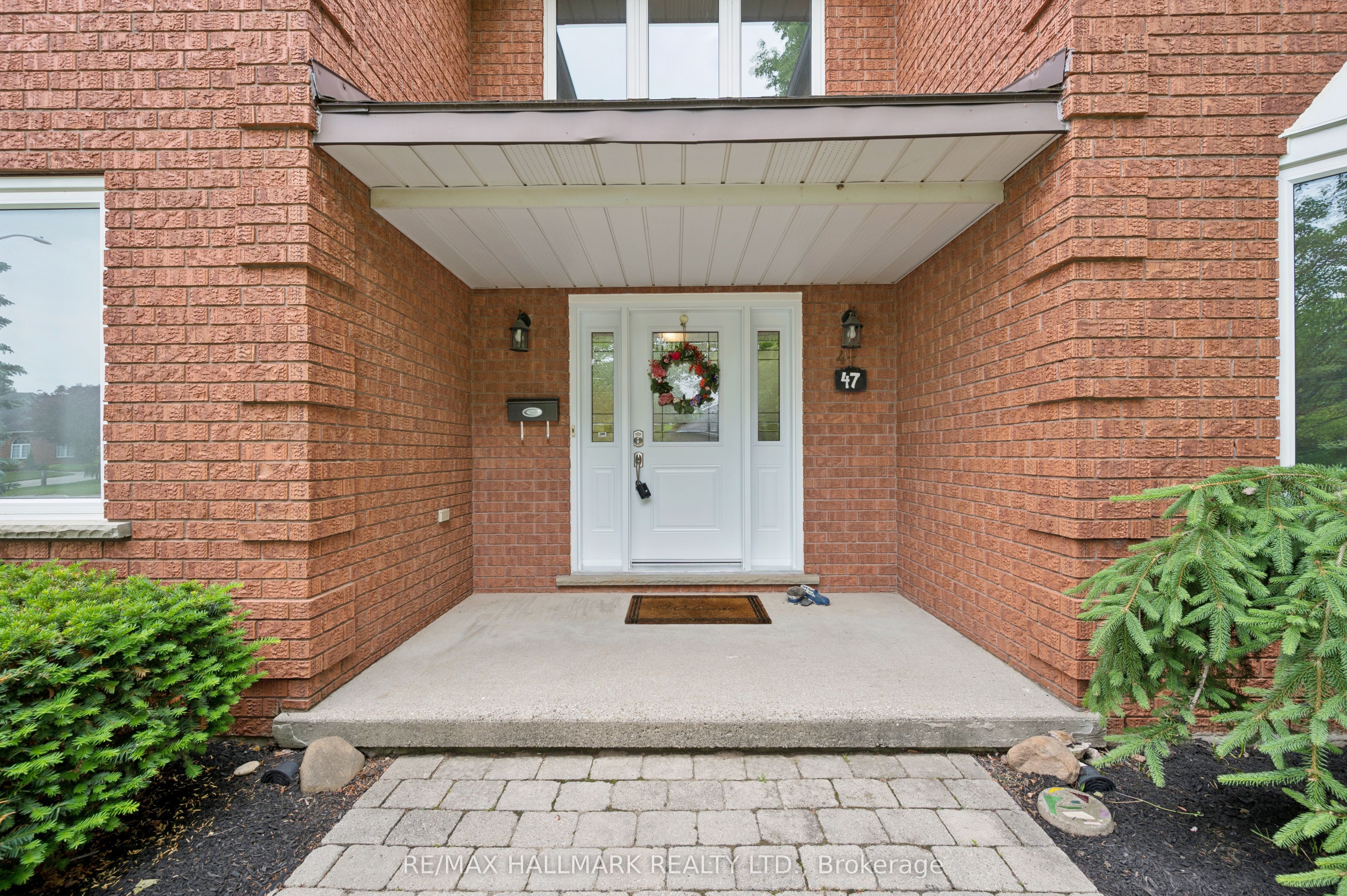 47 Dundee Avenue Property Photo 48
