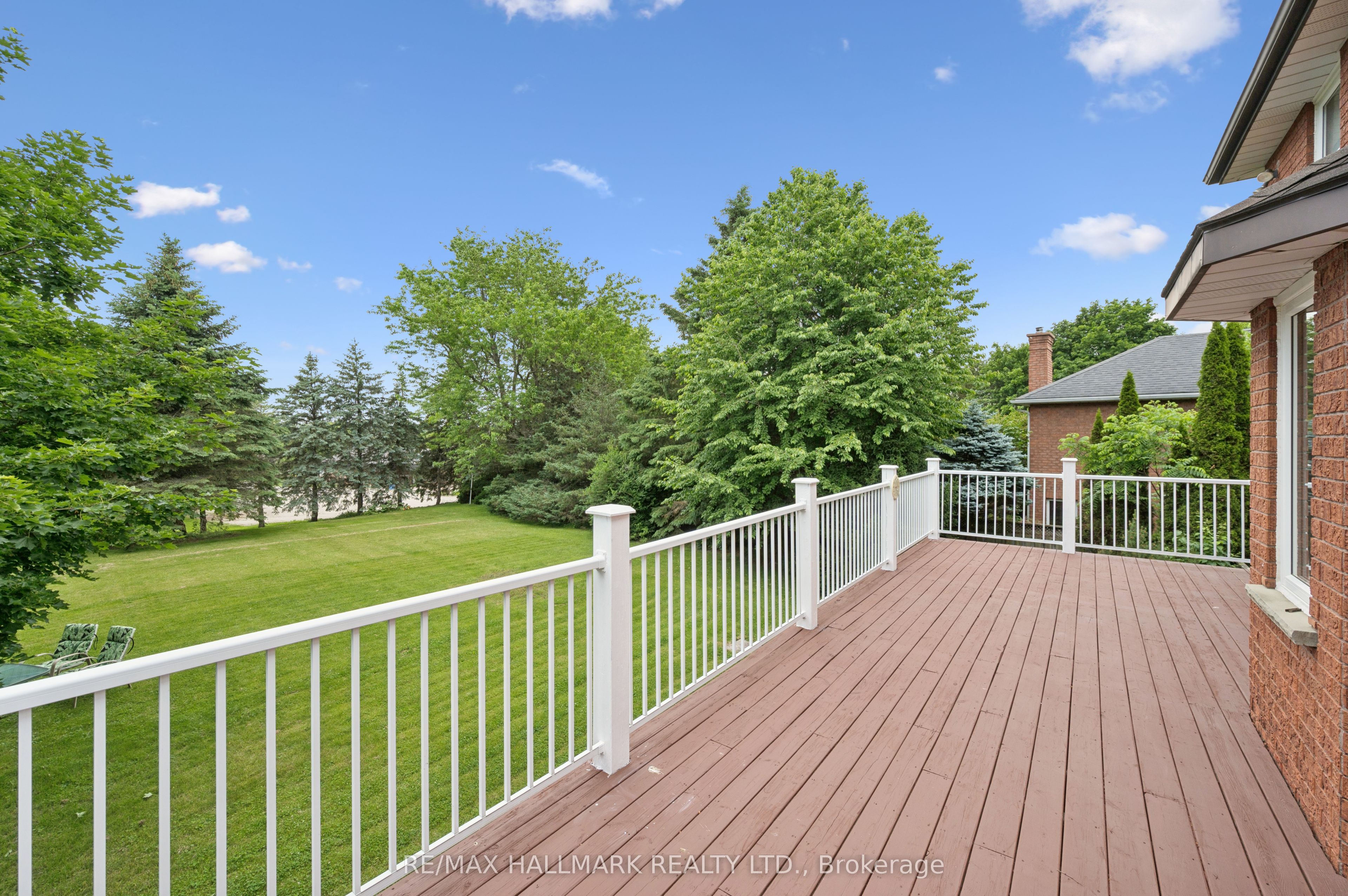 47 Dundee Avenue Property Photo 50