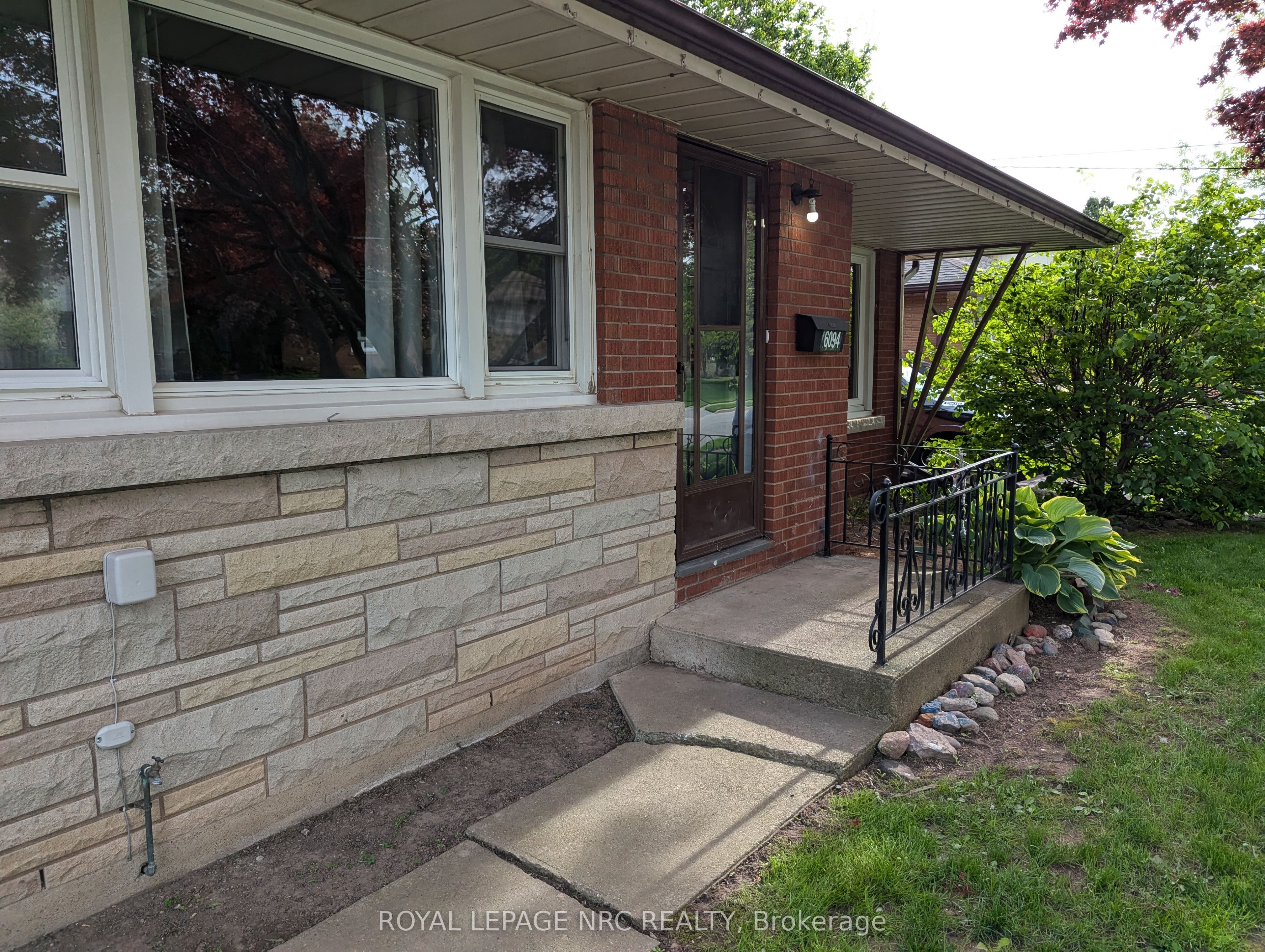6094 Stevens Street Property Photo 3