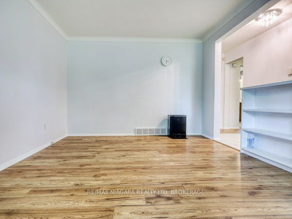 80 Pearce Avenue Property Photo 3