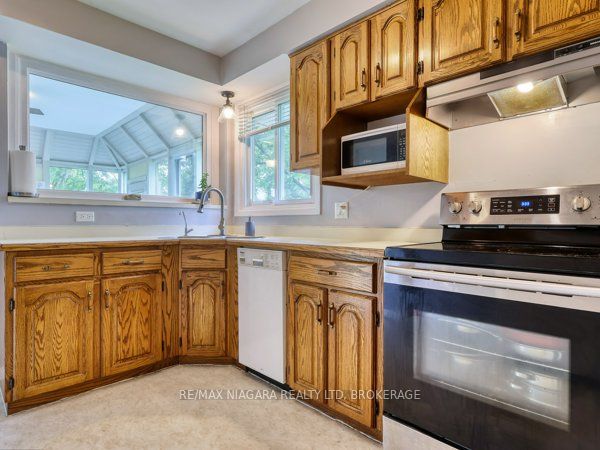 80 Pearce Avenue Property Photo 7