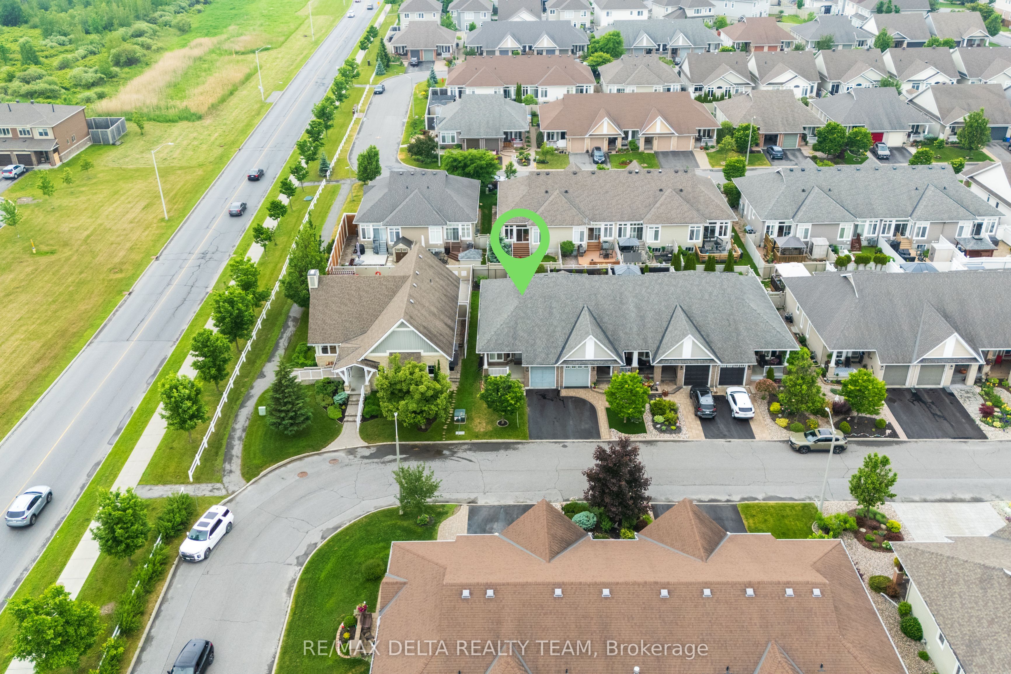 346 Farincourt Crescent Property Photo 29