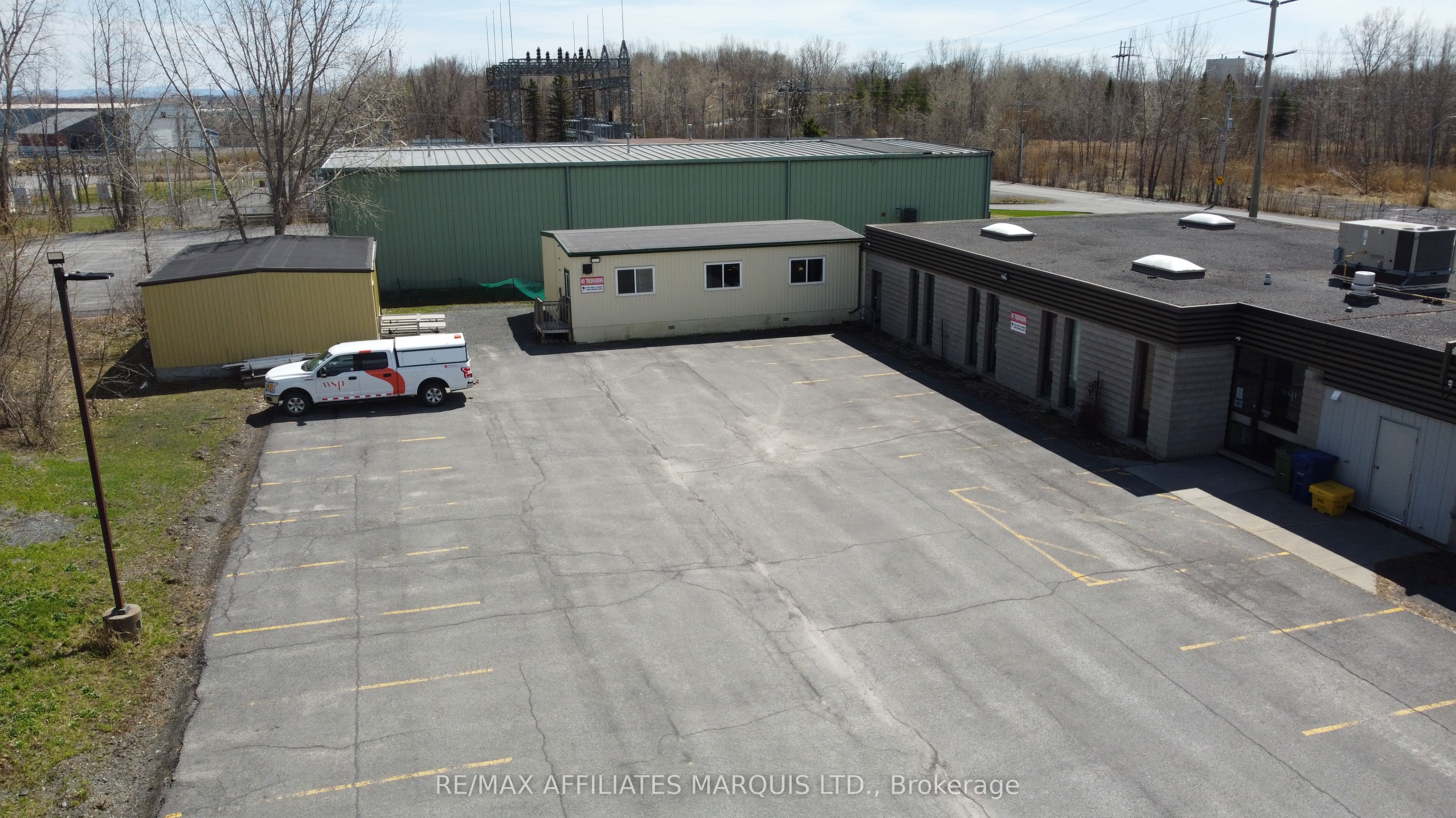 1343 Rosemount Avenue Property Photo 6