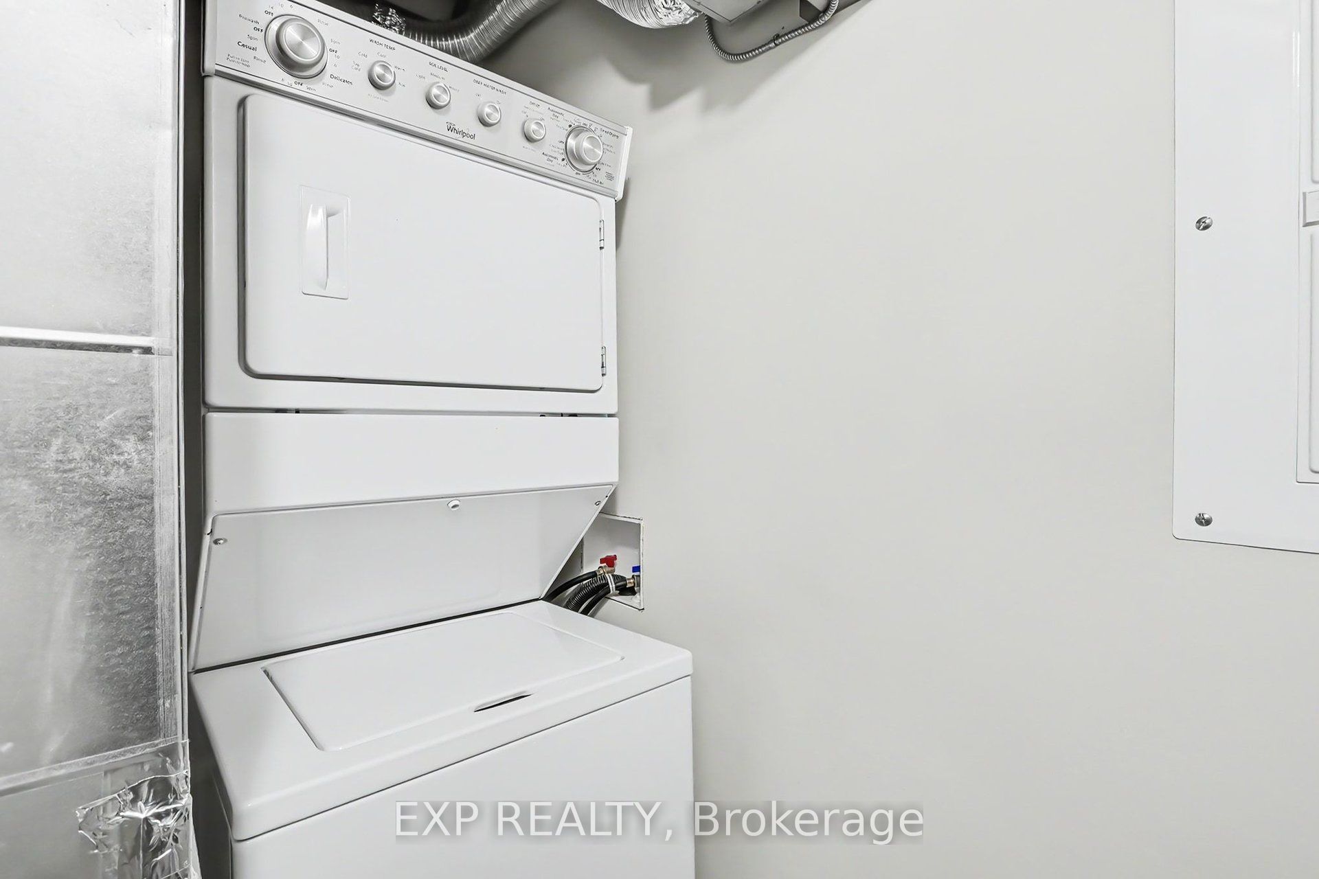 615 Longfields Drive 405 Property Photo 17