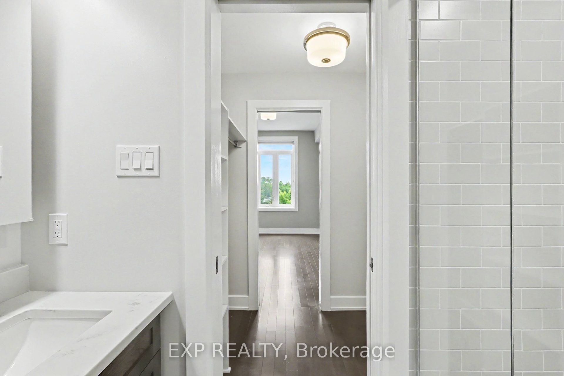 615 Longfields Drive 405 Property Photo 19