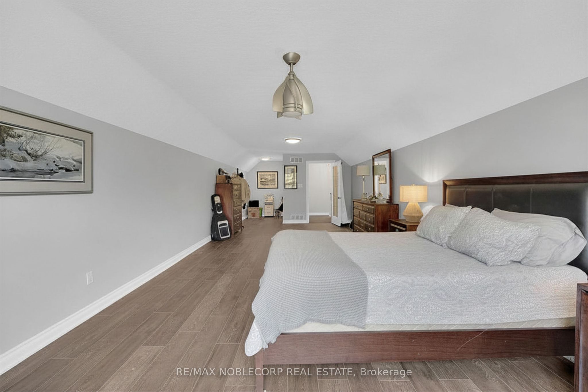 793073 3rd Line Property Photo 30