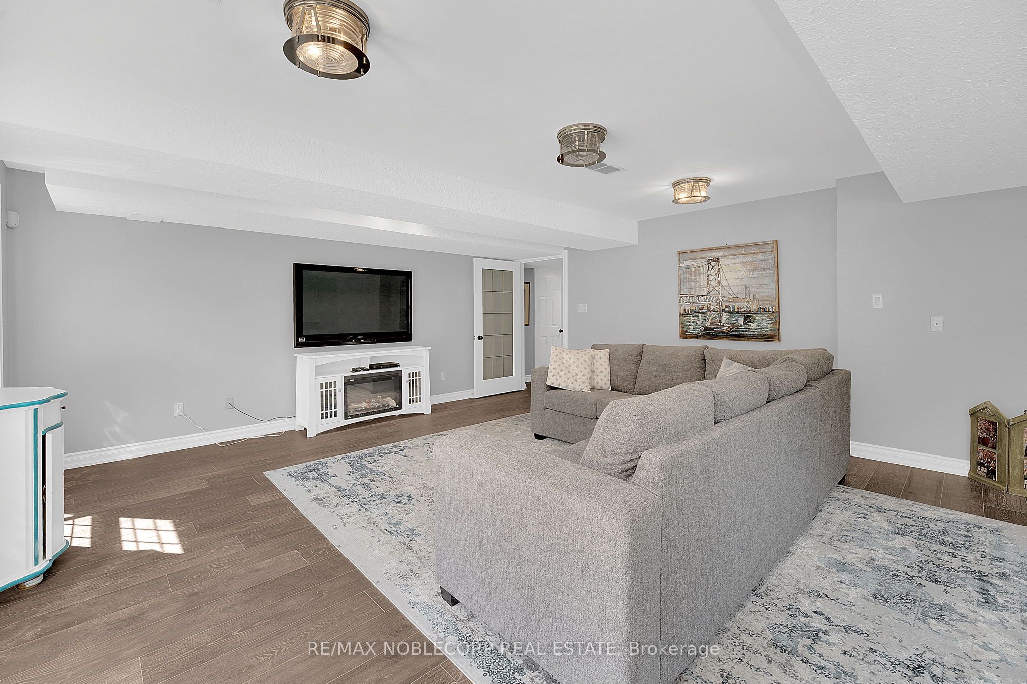 793073 3rd Line Property Photo 39