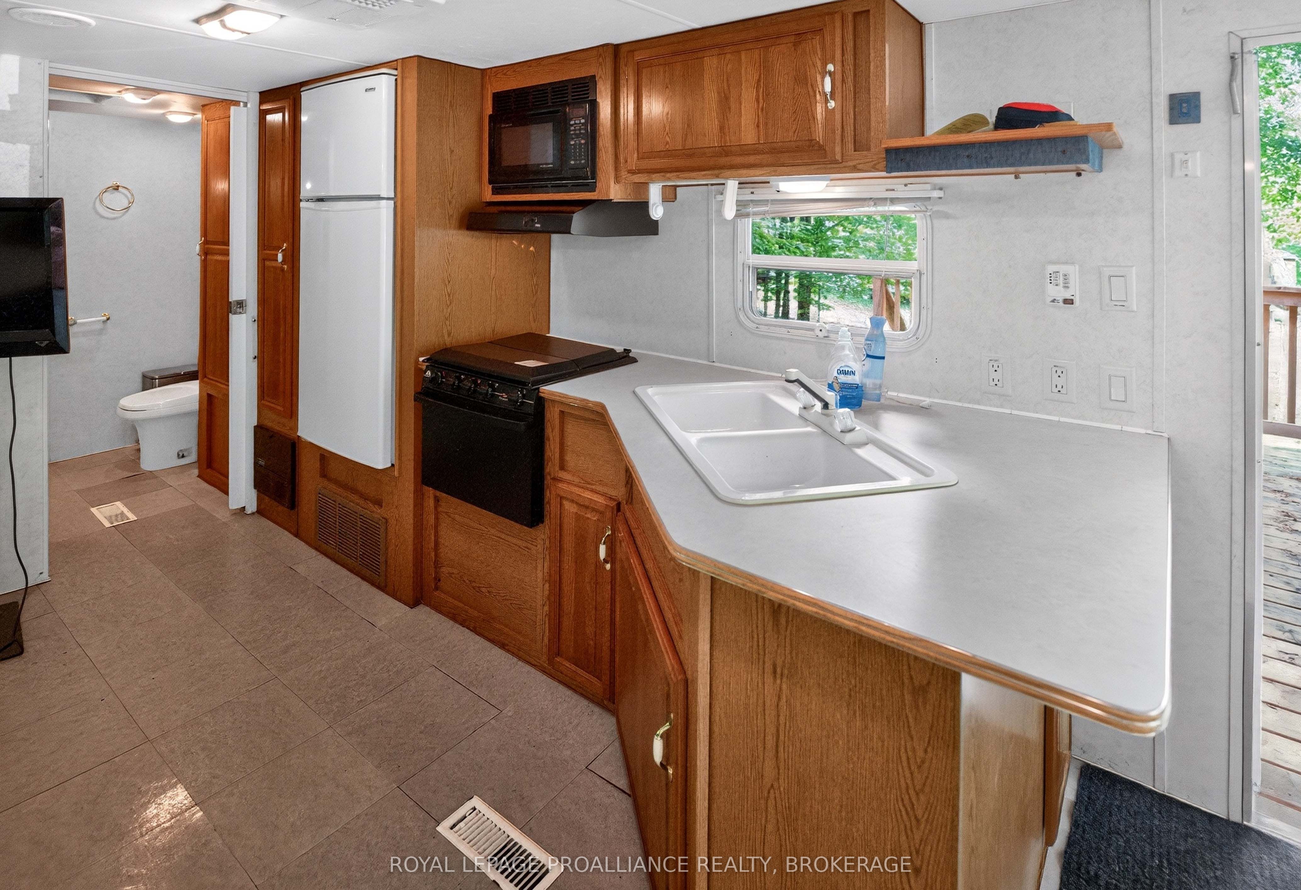 9 Glenford Lane 33 Property Photo 19