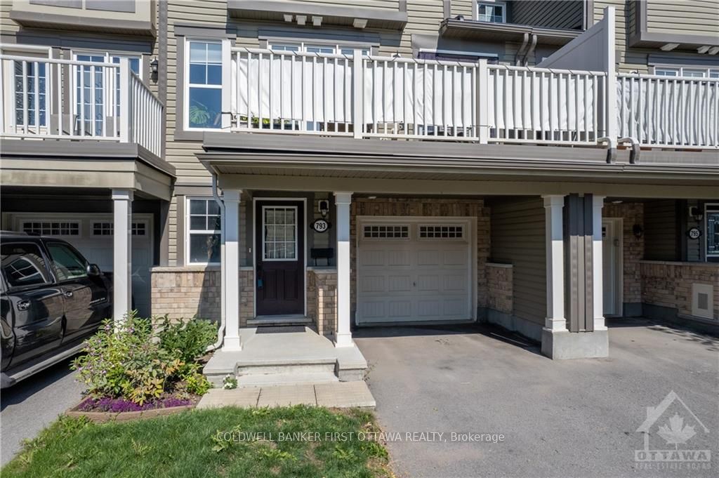793 Mayfly Crescent Property Photo 2