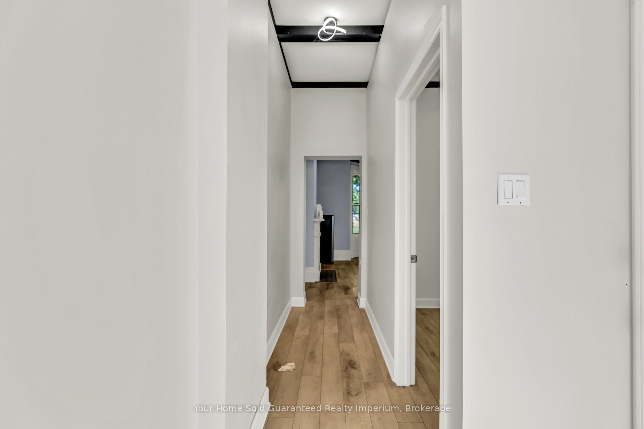 42 Vansittart Avenue Property Photo 11