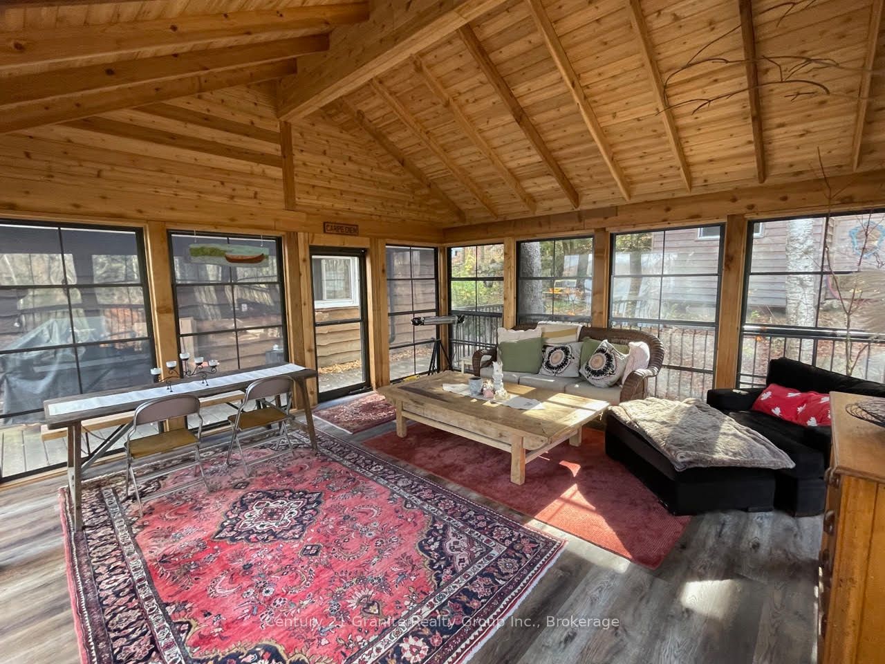 1038 Broken Paddle Road Property Photo 5
