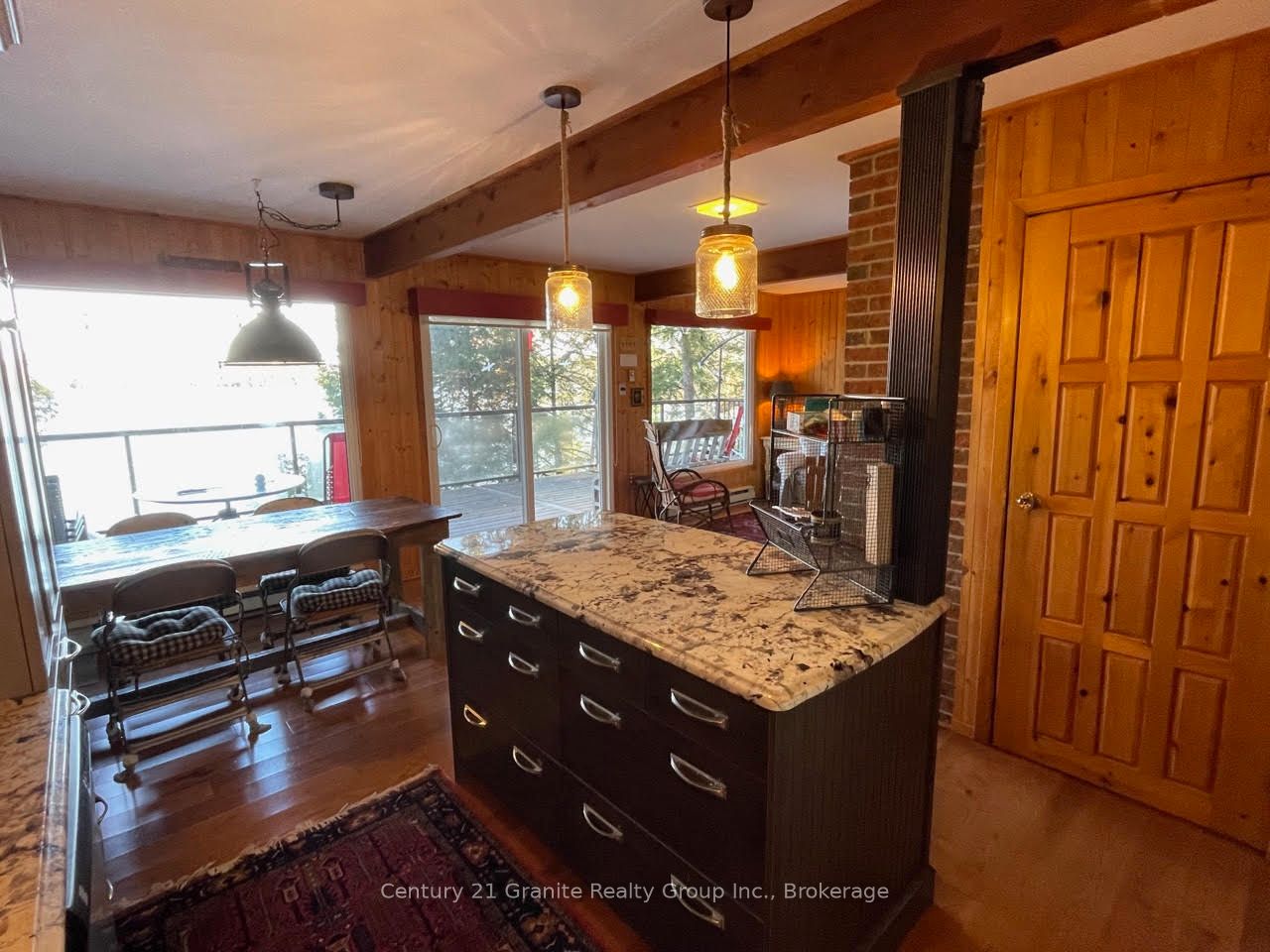 1038 Broken Paddle Road Property Photo 16