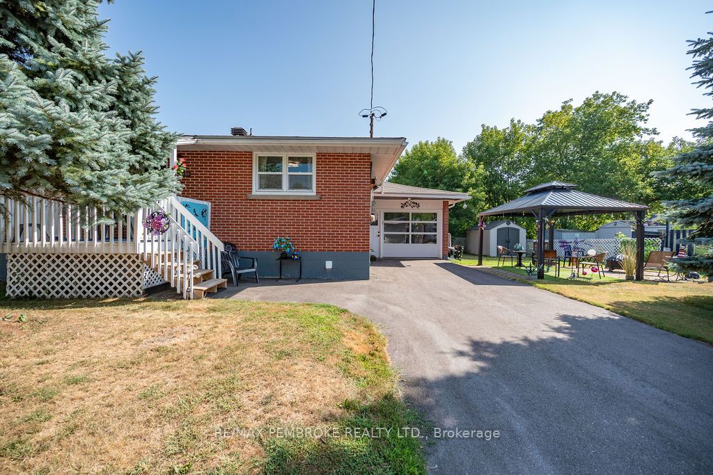 335 Willard Street