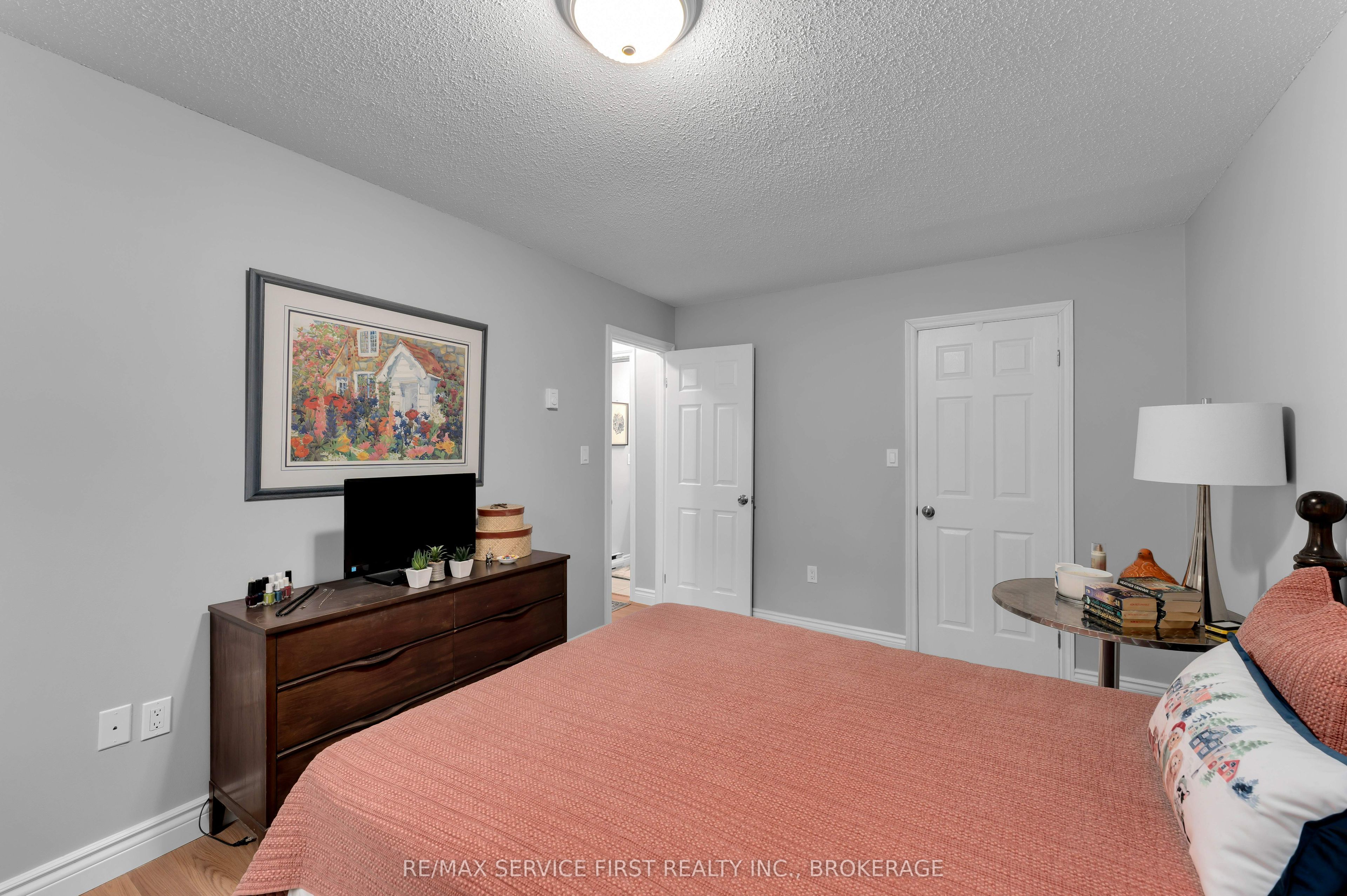 1010 Pembridge Crescent 103 Property Photo 21