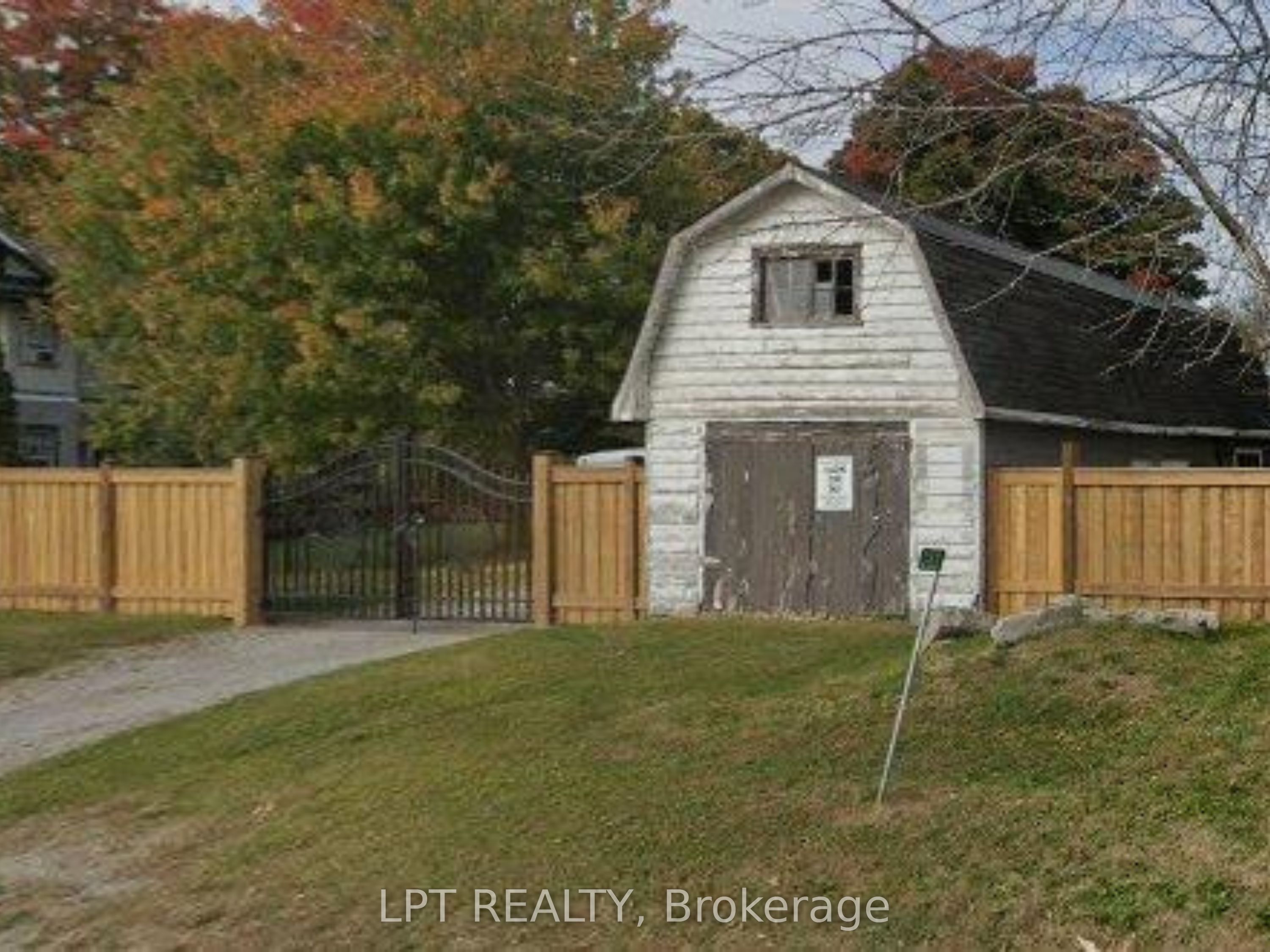 263 Glenarm Road Property Photo 4