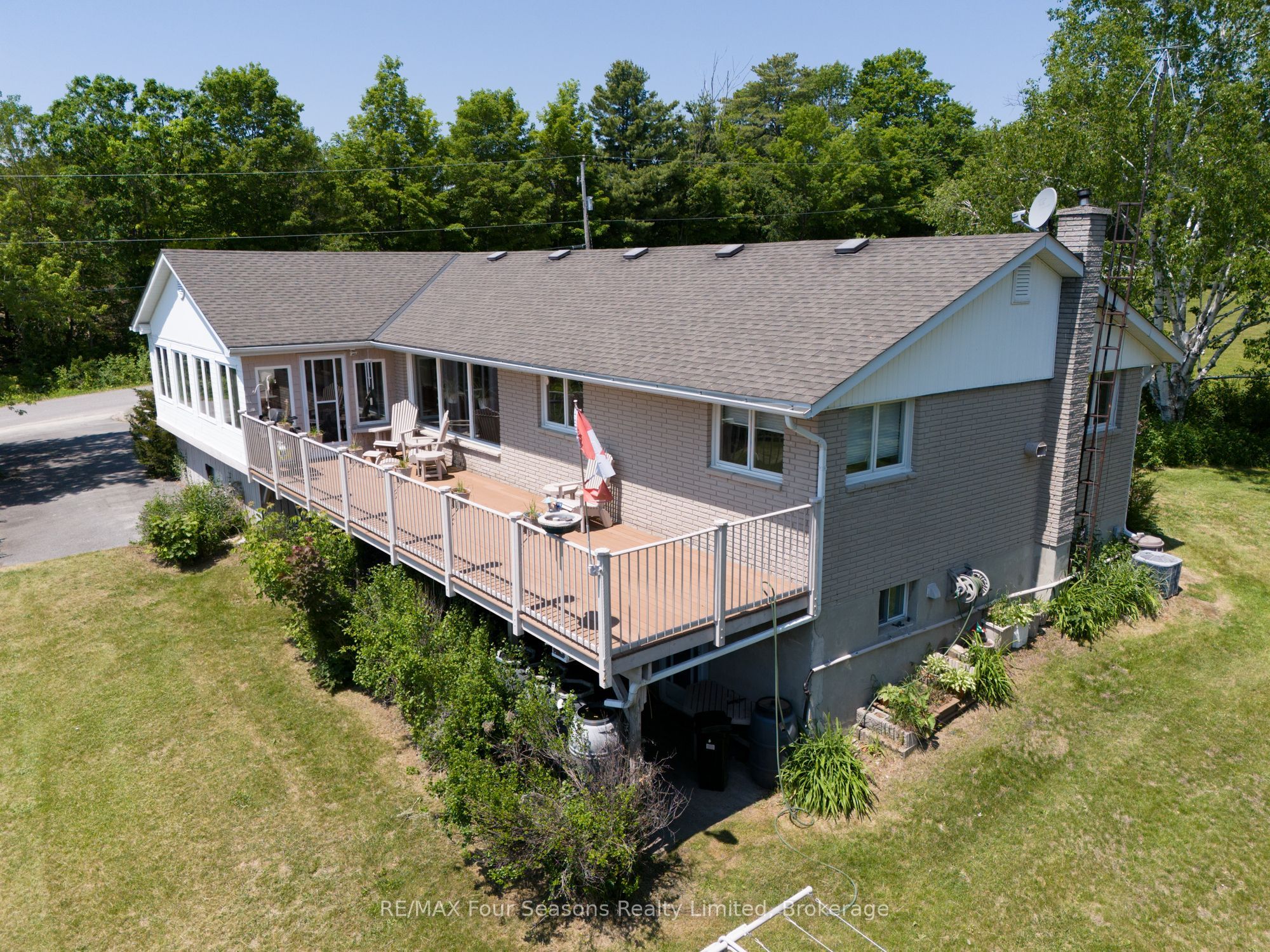 247 Jackson Drive Property Photo 2
