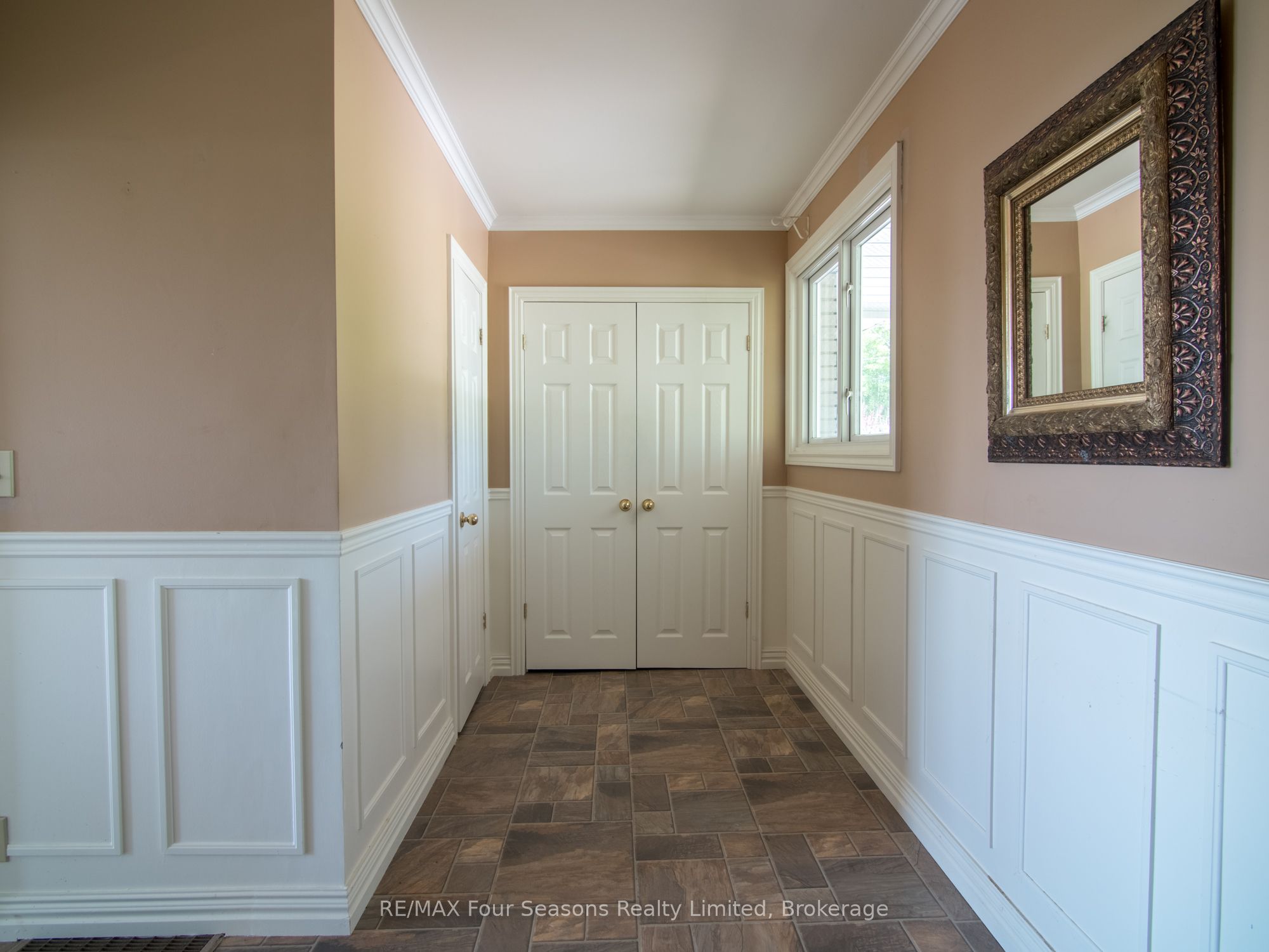 247 Jackson Drive Property Photo 6