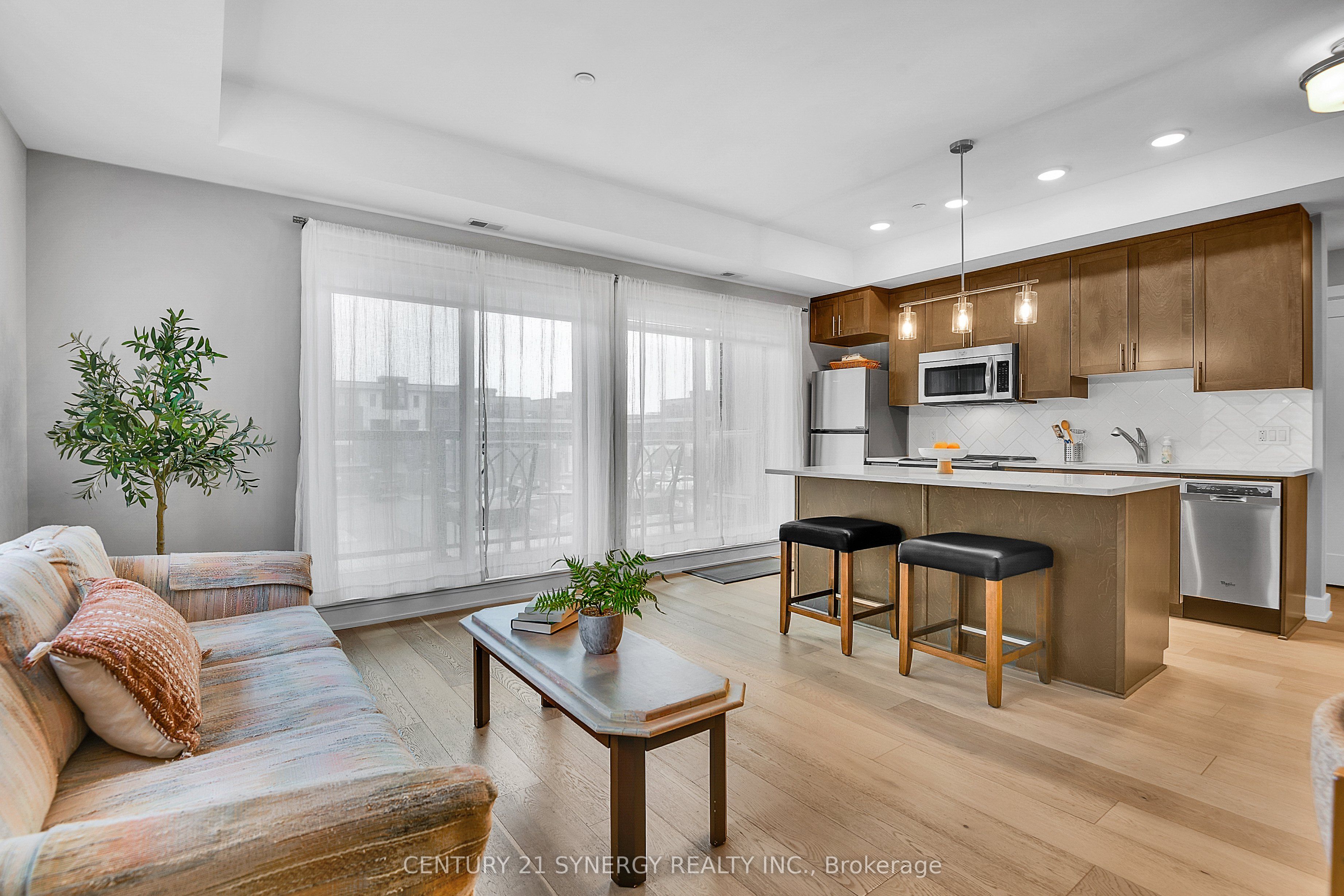 615 Longfields Drive 201 Property Photo 13