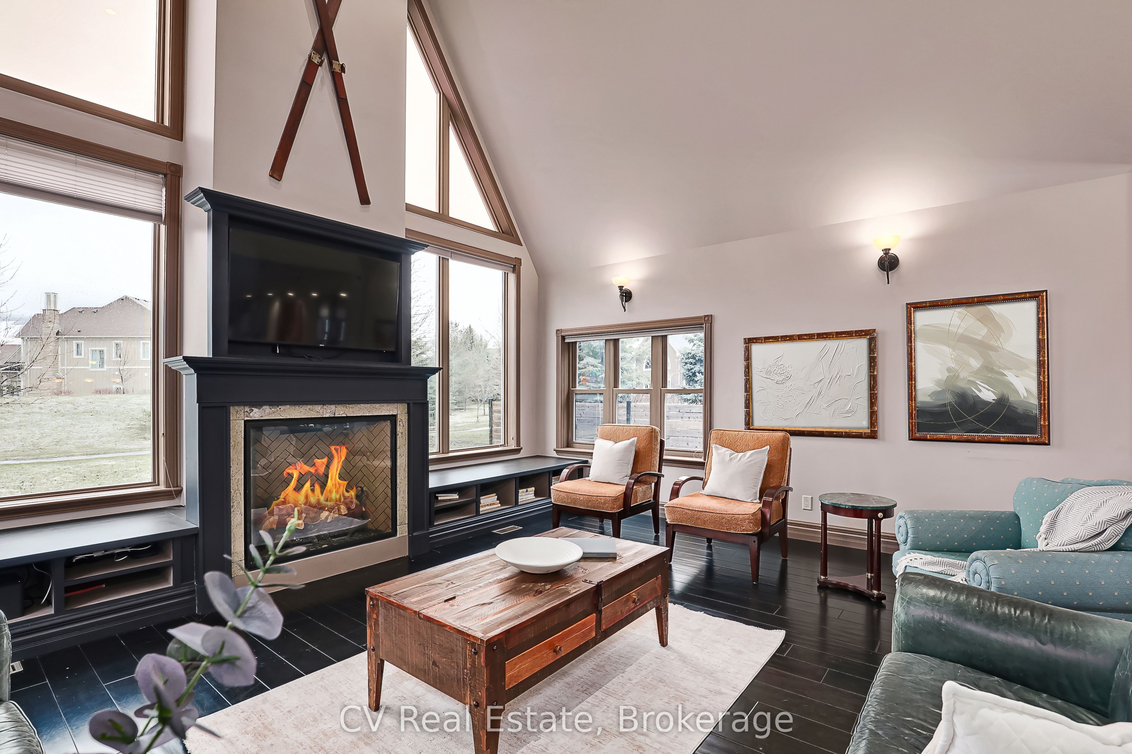159 Snowbridge Way Property Photo 7