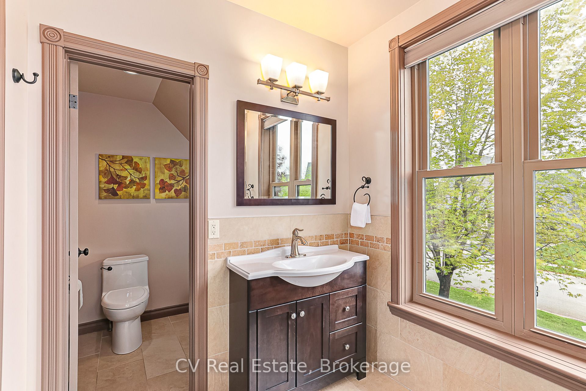 159 Snowbridge Way Property Photo 17