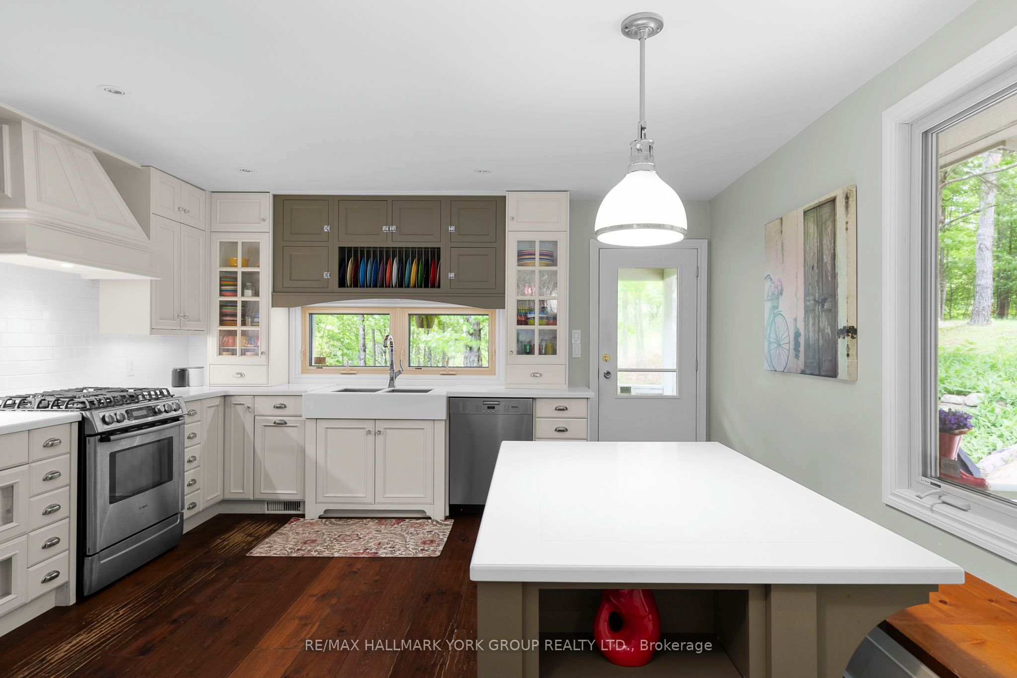 1291 Brackenrig Road Property Photo 6