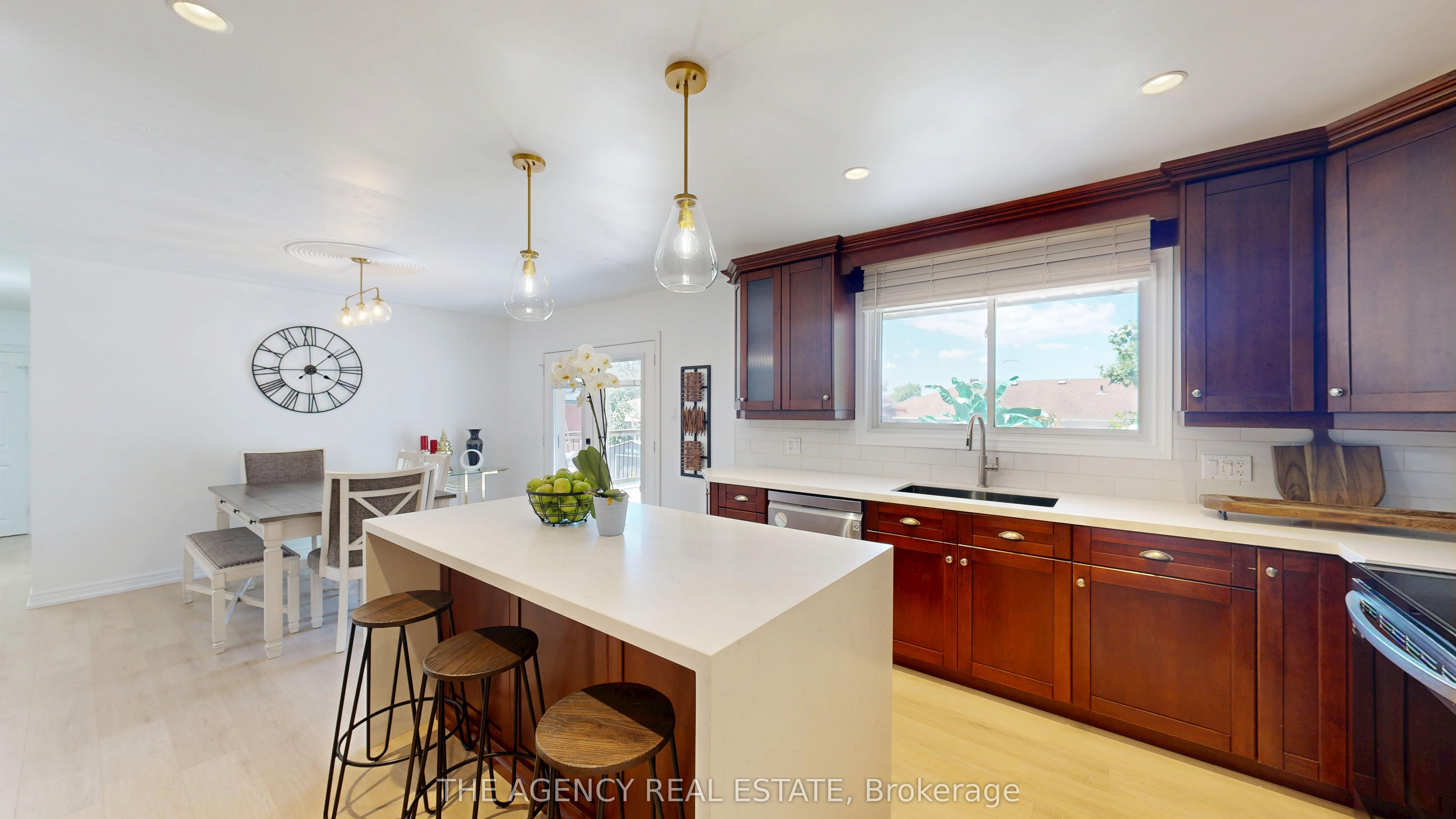 166 Fairview Avenue W Property Photo 24