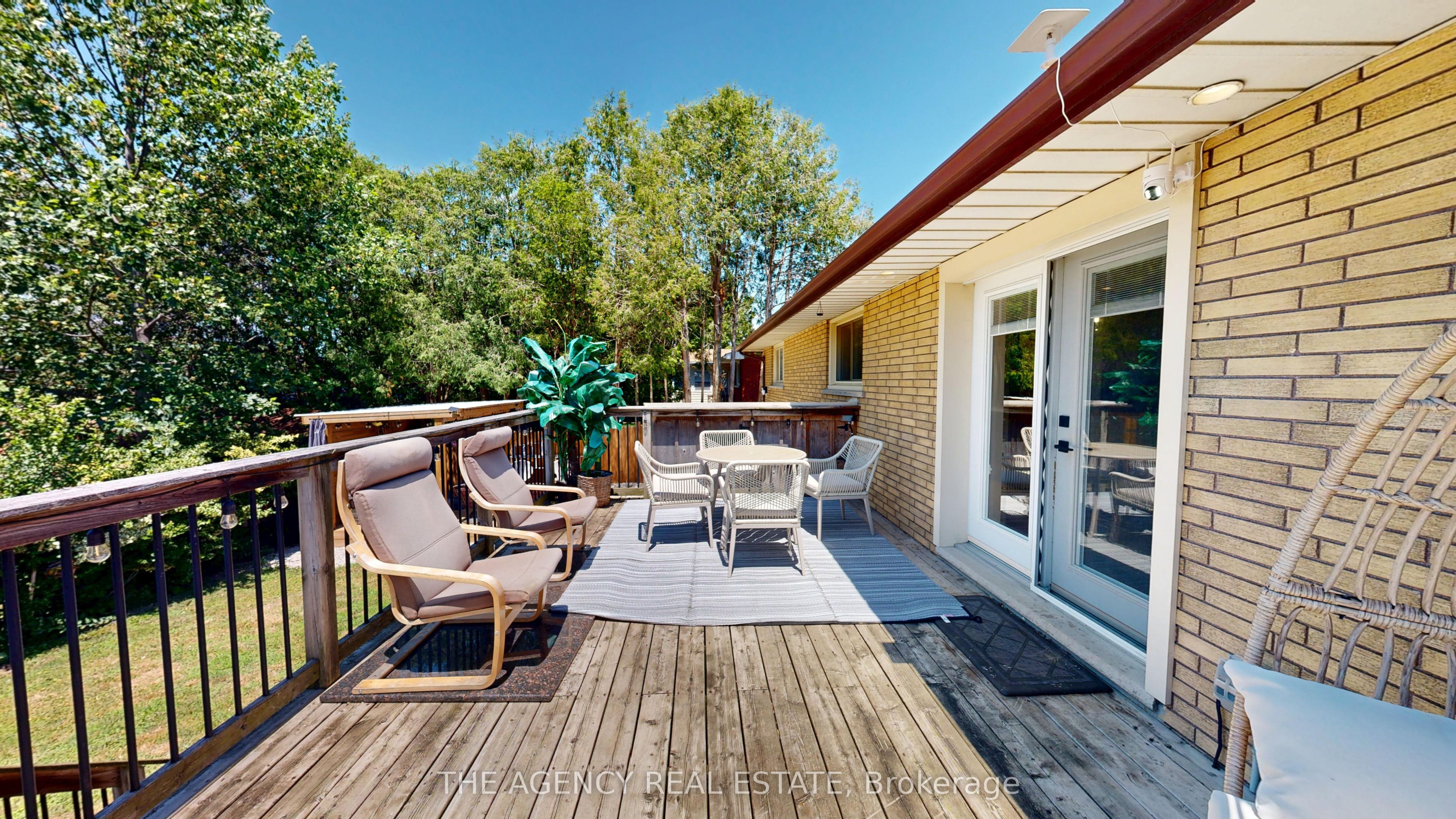 166 Fairview Avenue W Property Photo 46