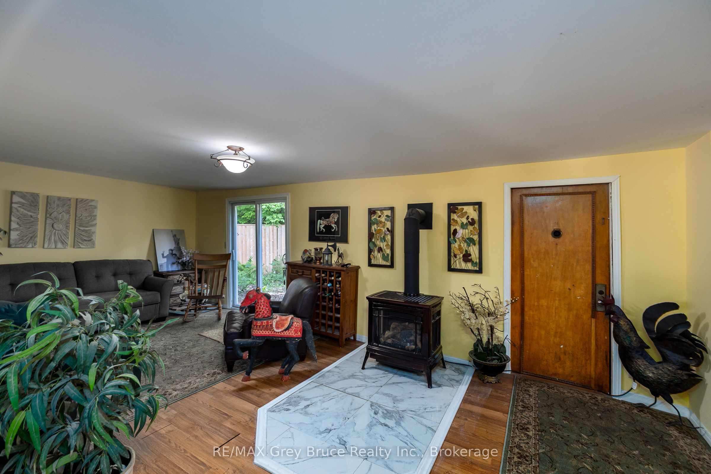 318588 Grey Rd 1 Property Photo 9