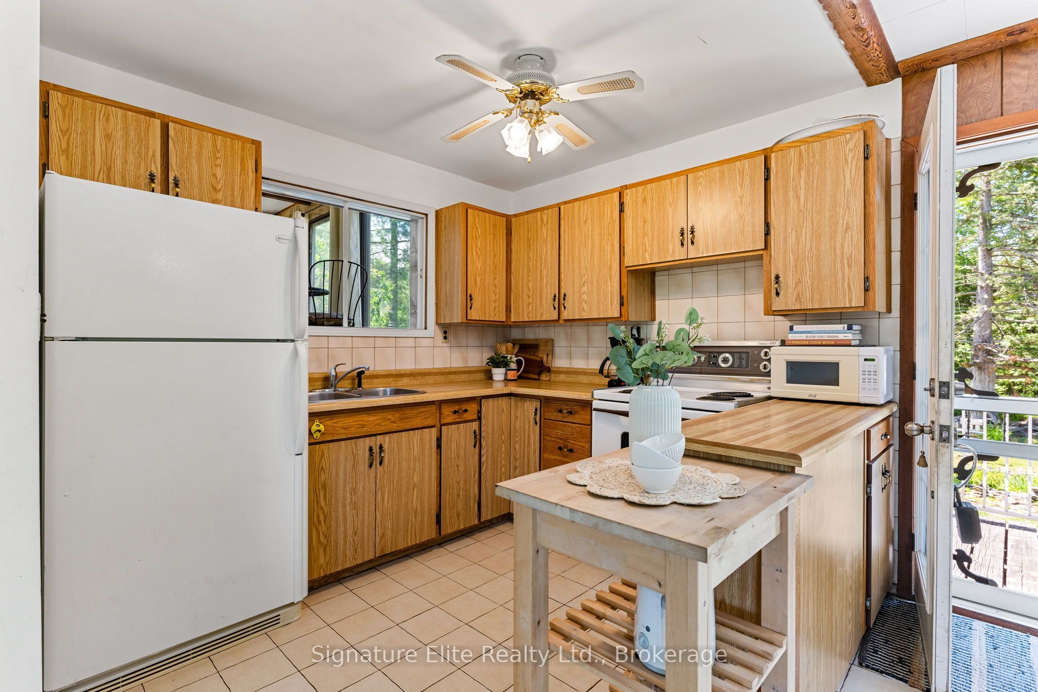 20 Camelot Place Property Photo 5