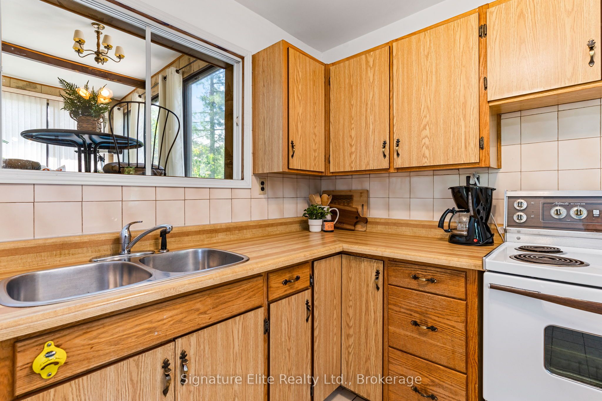 20 Camelot Place Property Photo 8