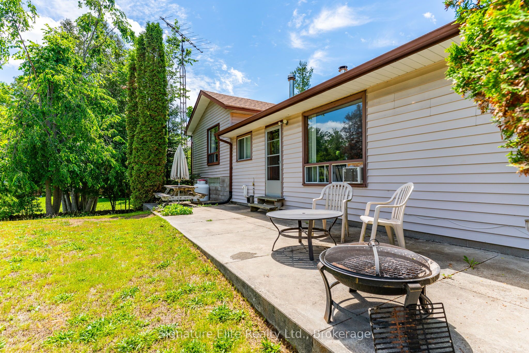 20 Camelot Place Property Photo 28