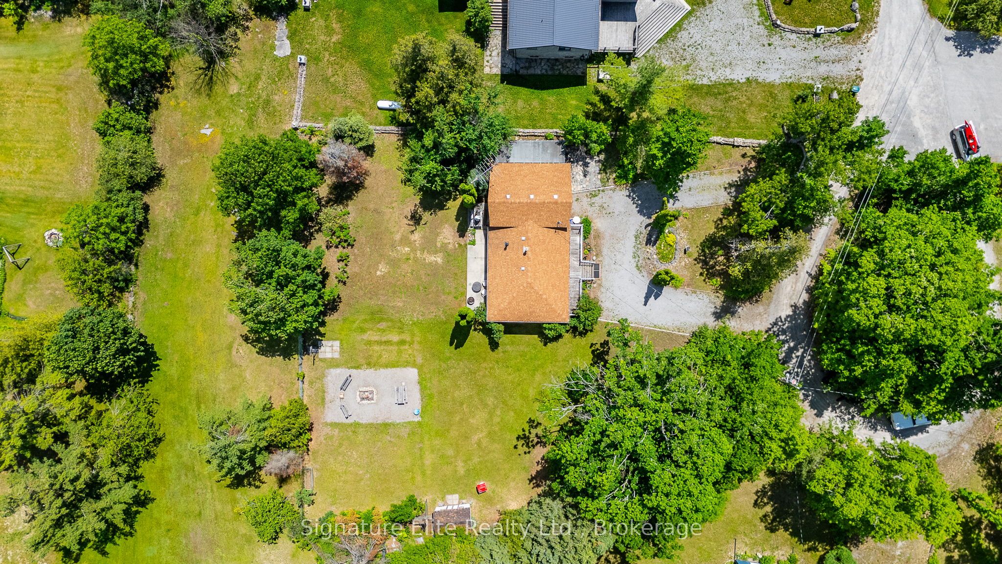 20 Camelot Place Property Photo 44