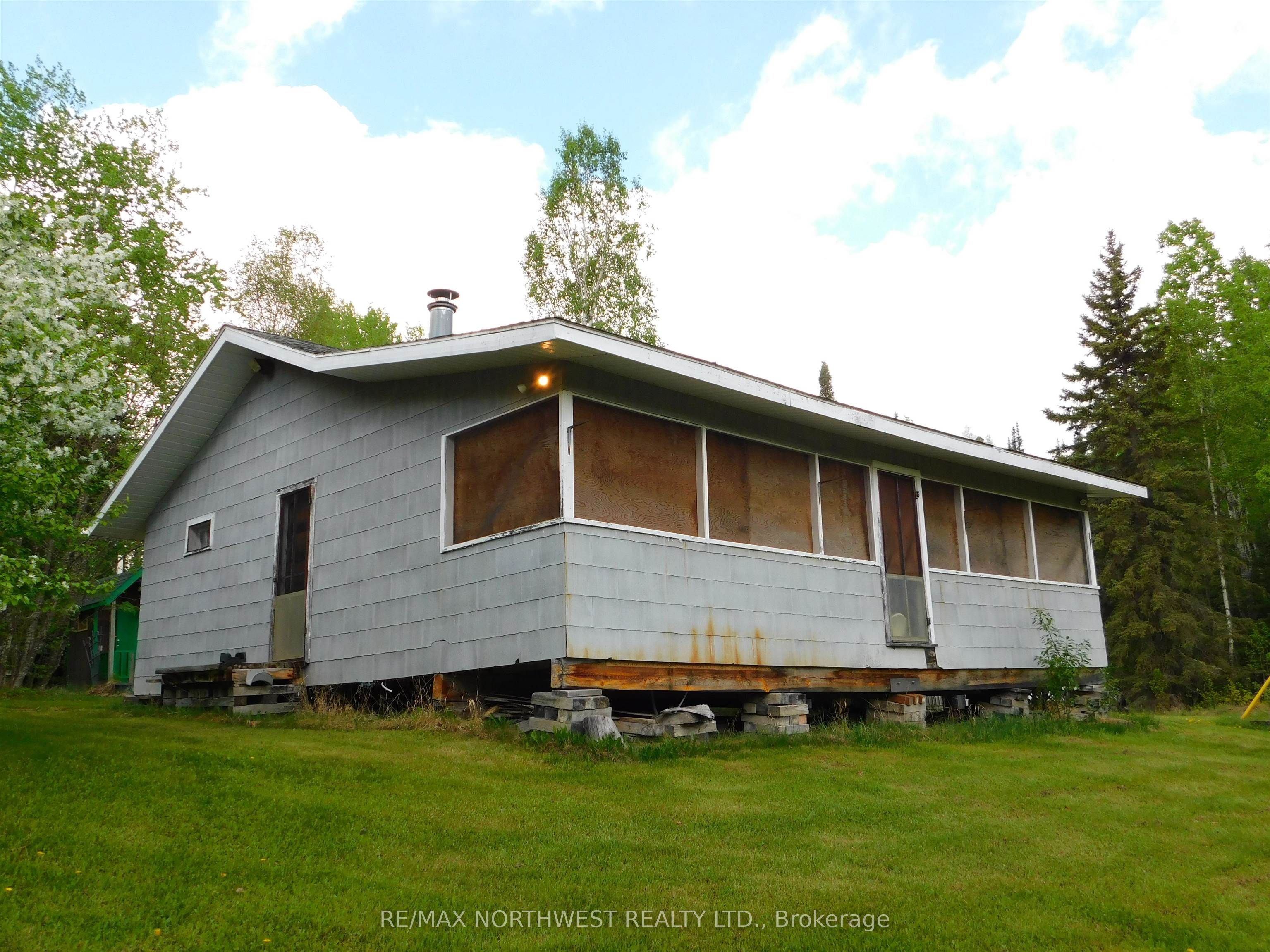 140 White Wing Road Property Photo 2