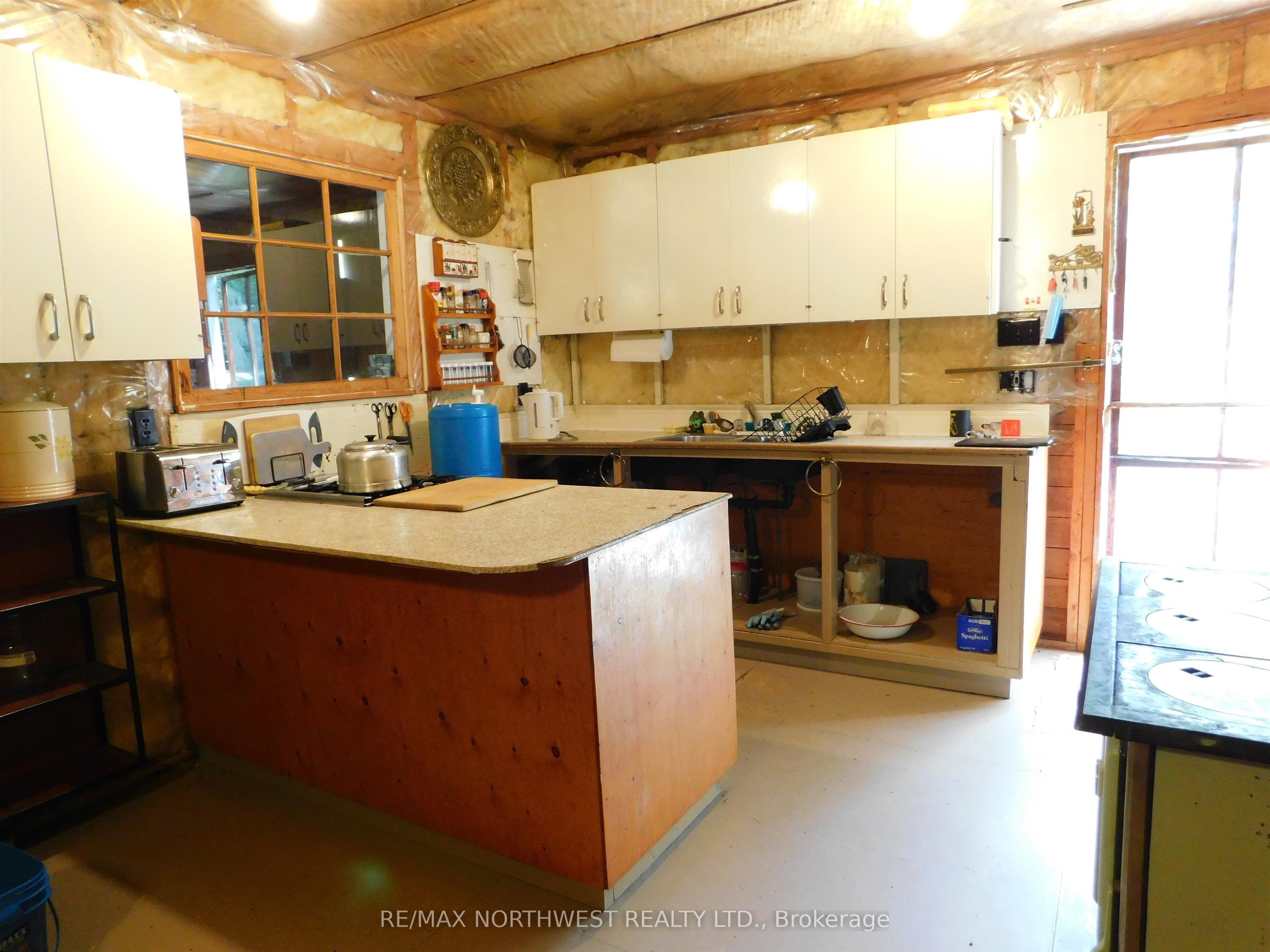 140 White Wing Road Property Photo 6