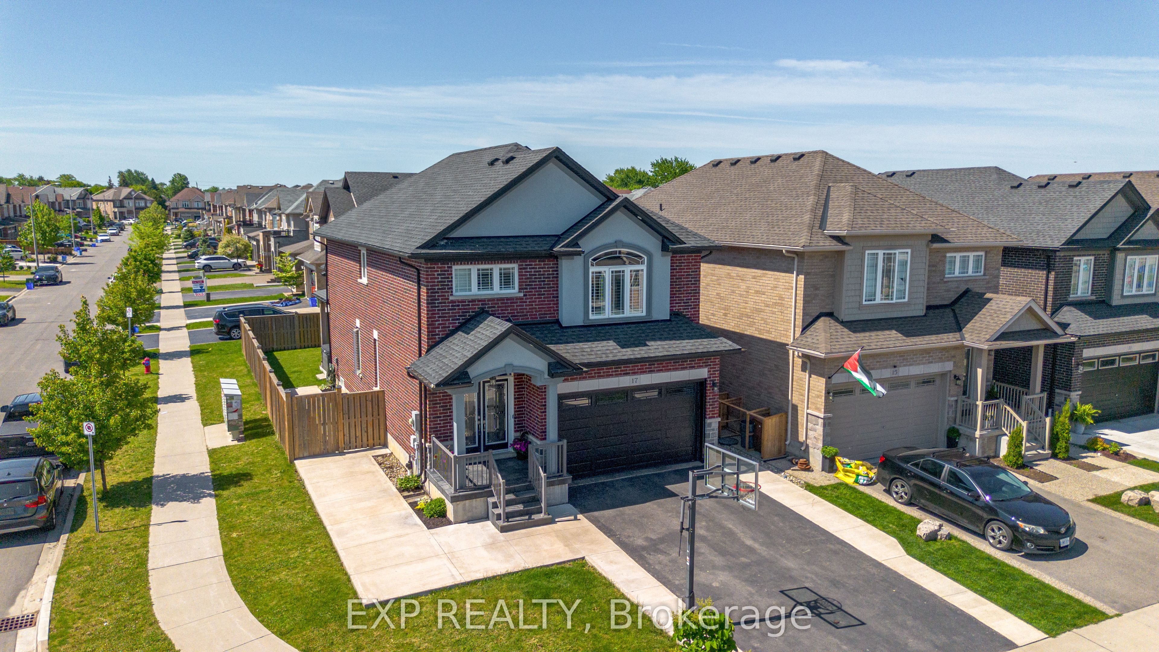 17 Narbonne Crescent Property Photo 2