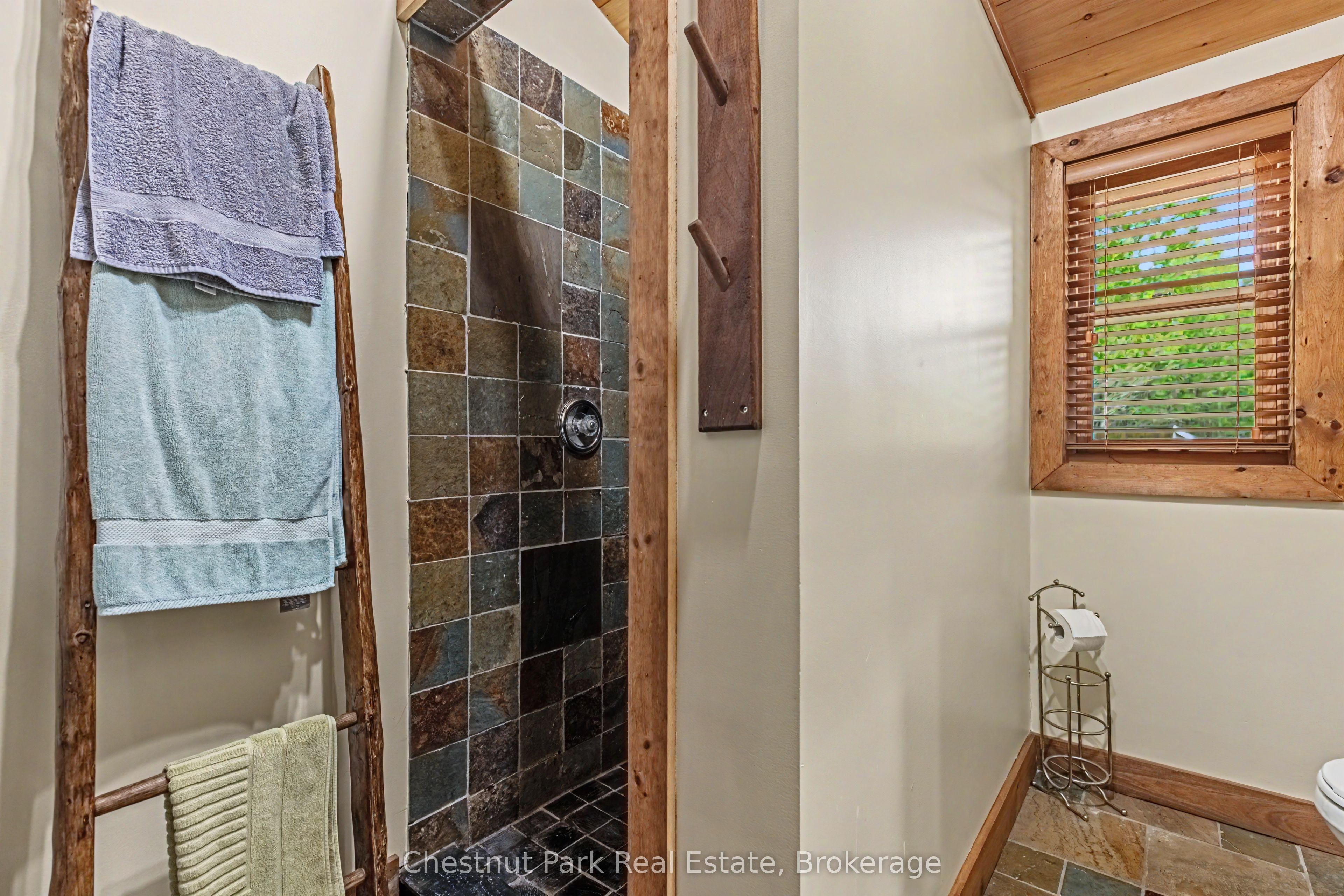 79 Pine Tree Harbour Road Property Photo 28