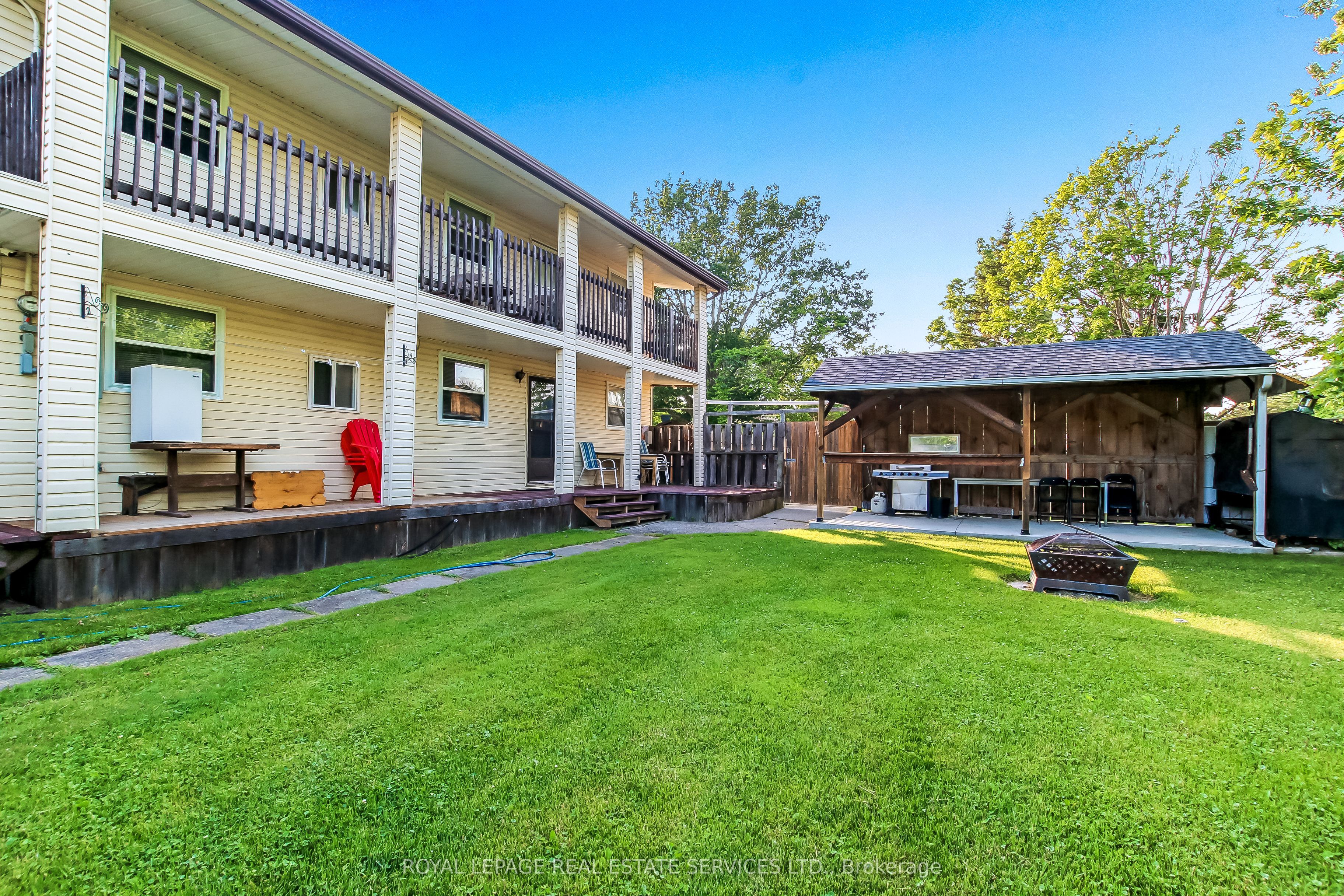 20 Bayview Avenue Property Photo 3